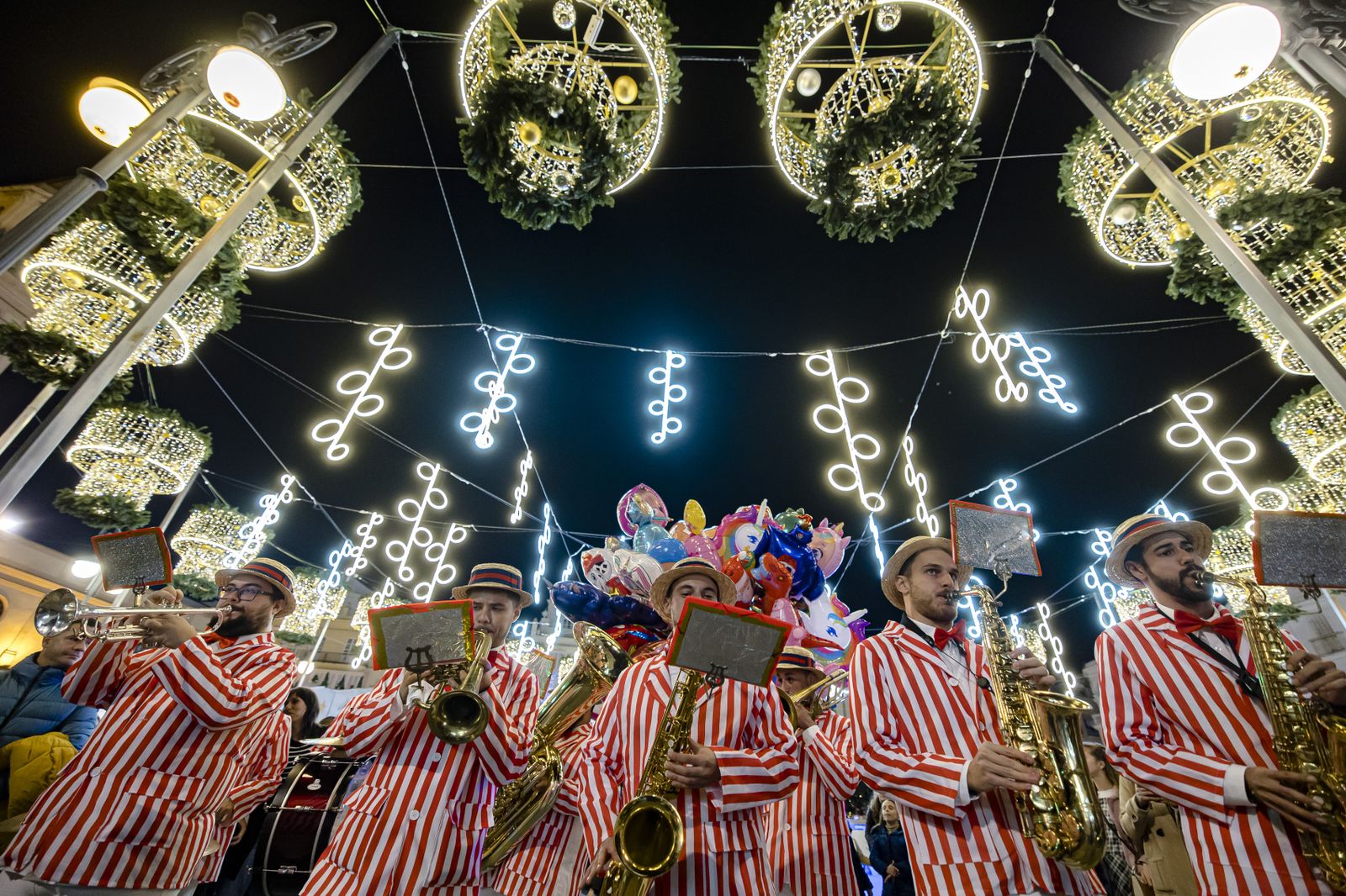 Navidad Cádiz 2022: Las imágenes de las gran nevada en la plaza San Antonio