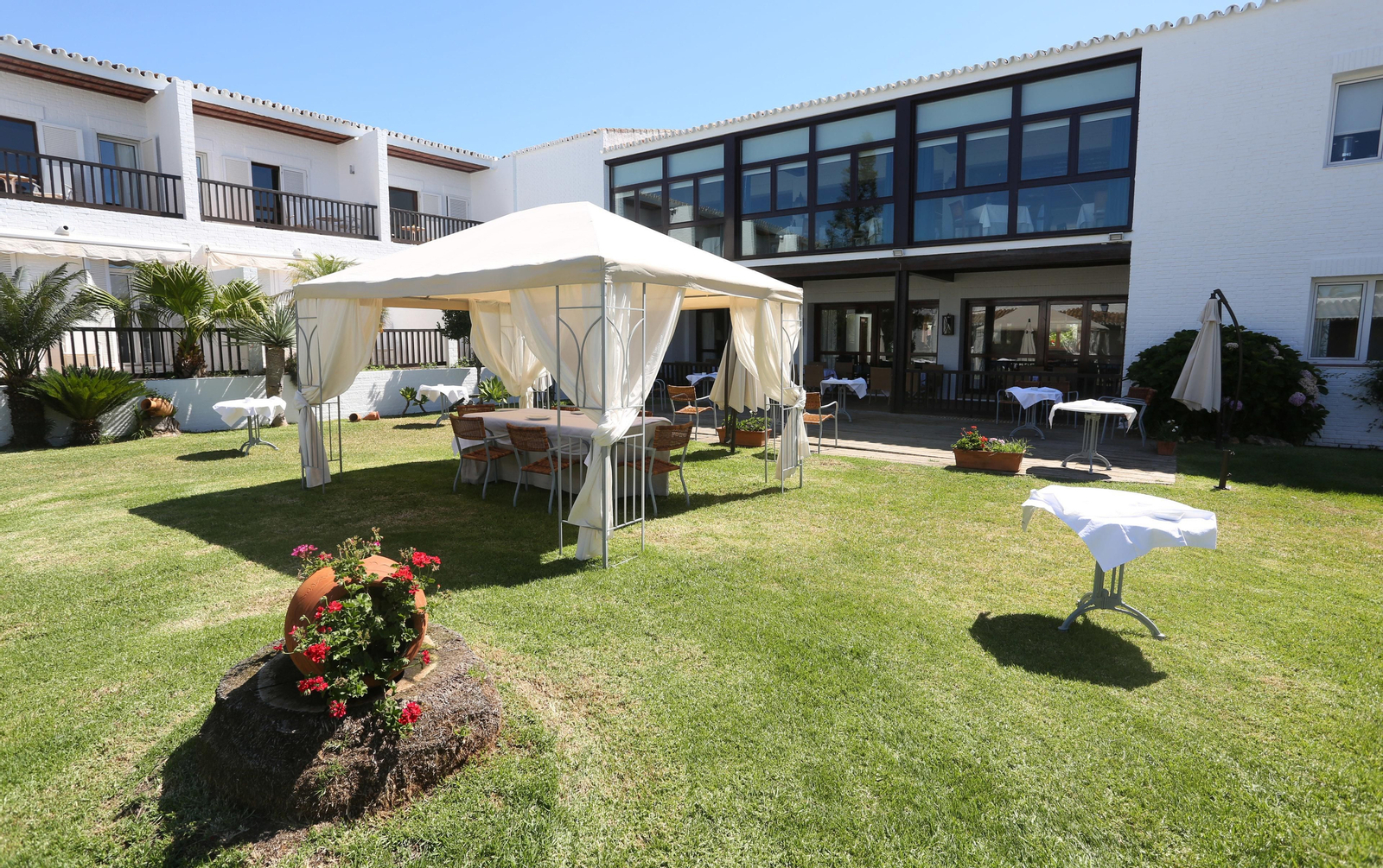 Reapertura del Parador de Mazagón tras el incendio