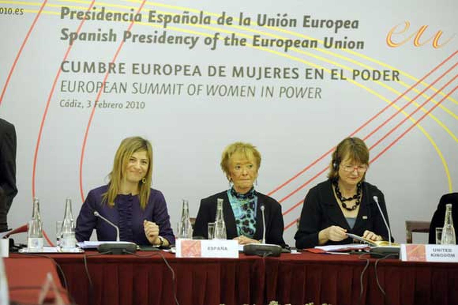 Con motivo de la presidencia española de la UE, las ministras se plantean desde Cádiz el reto de la "igualdad real"

Foto: Joaquin Pino-Joaquin Hernandez Kiki