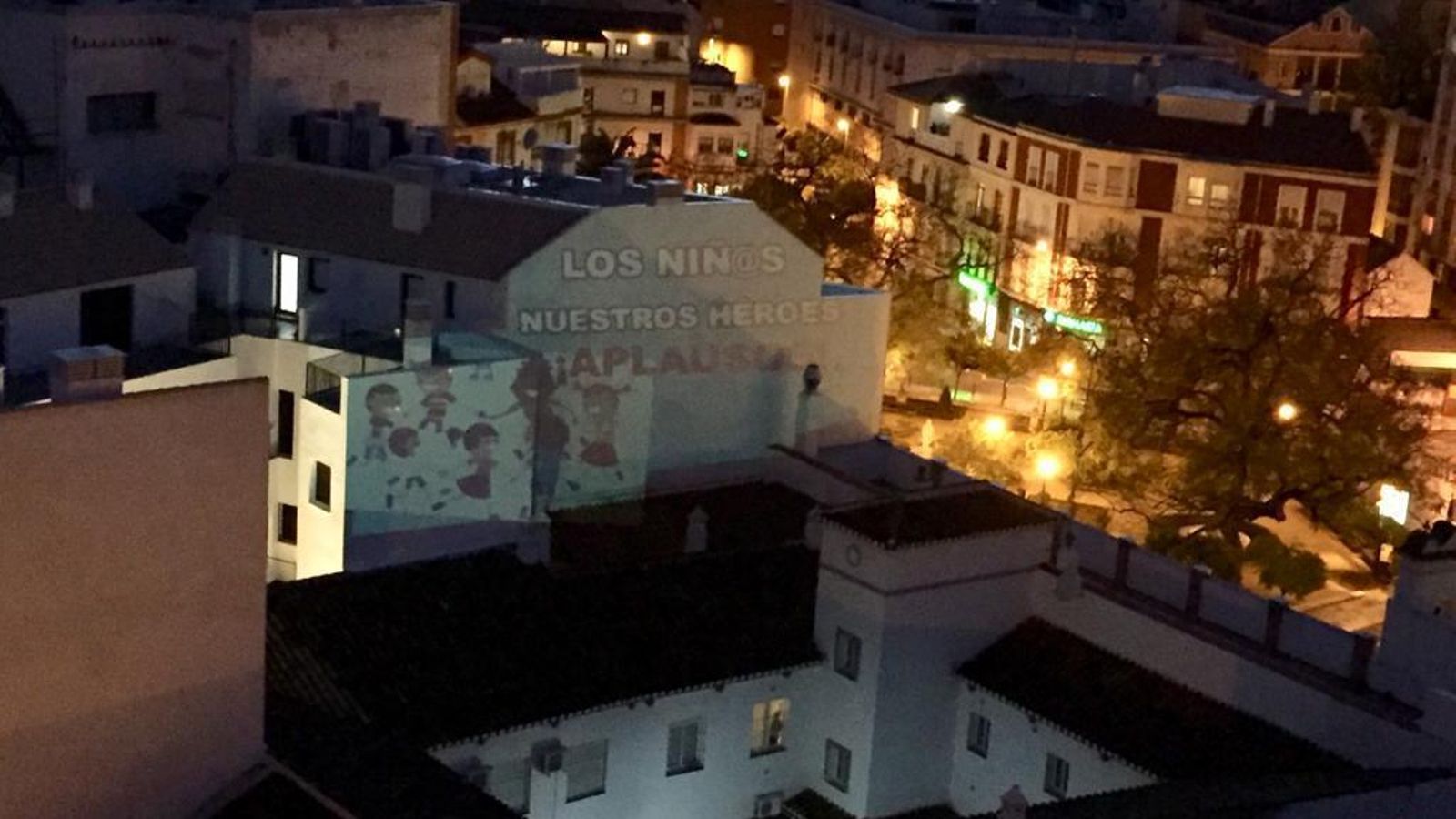 Proyecciones de Antonio Pino en el barrio de La Victoria.