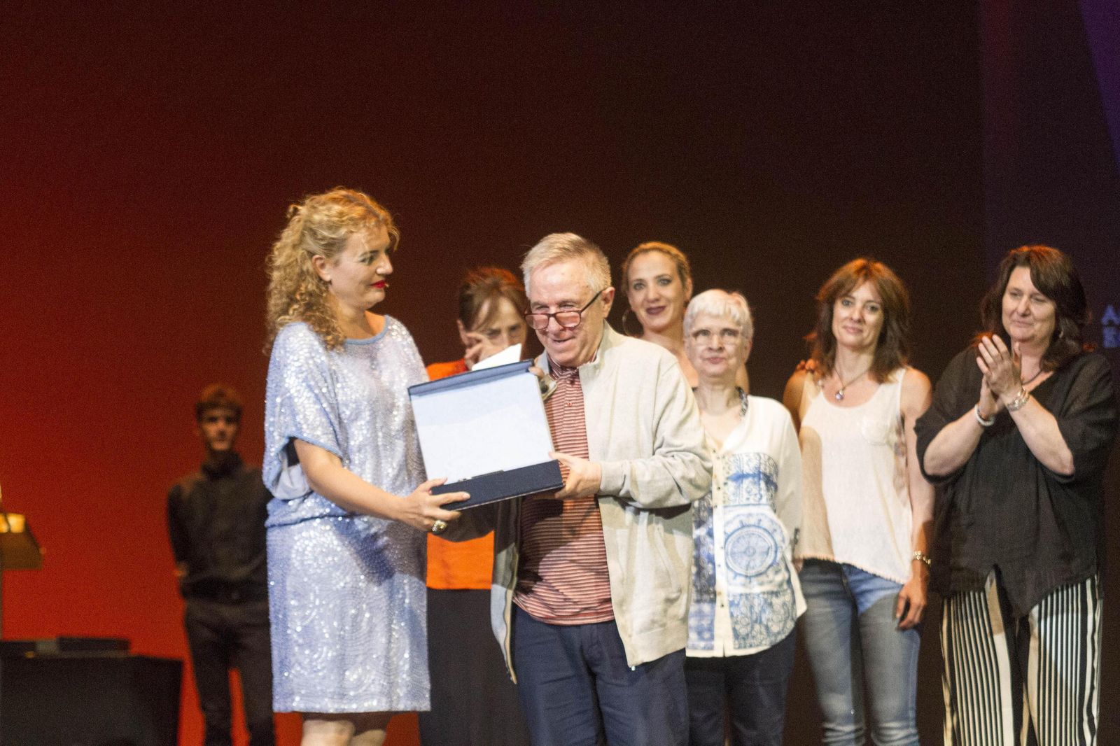 Jesús Domínguez recibe el Premio Lorca de Honor por su contribución a la escena en Andalucía