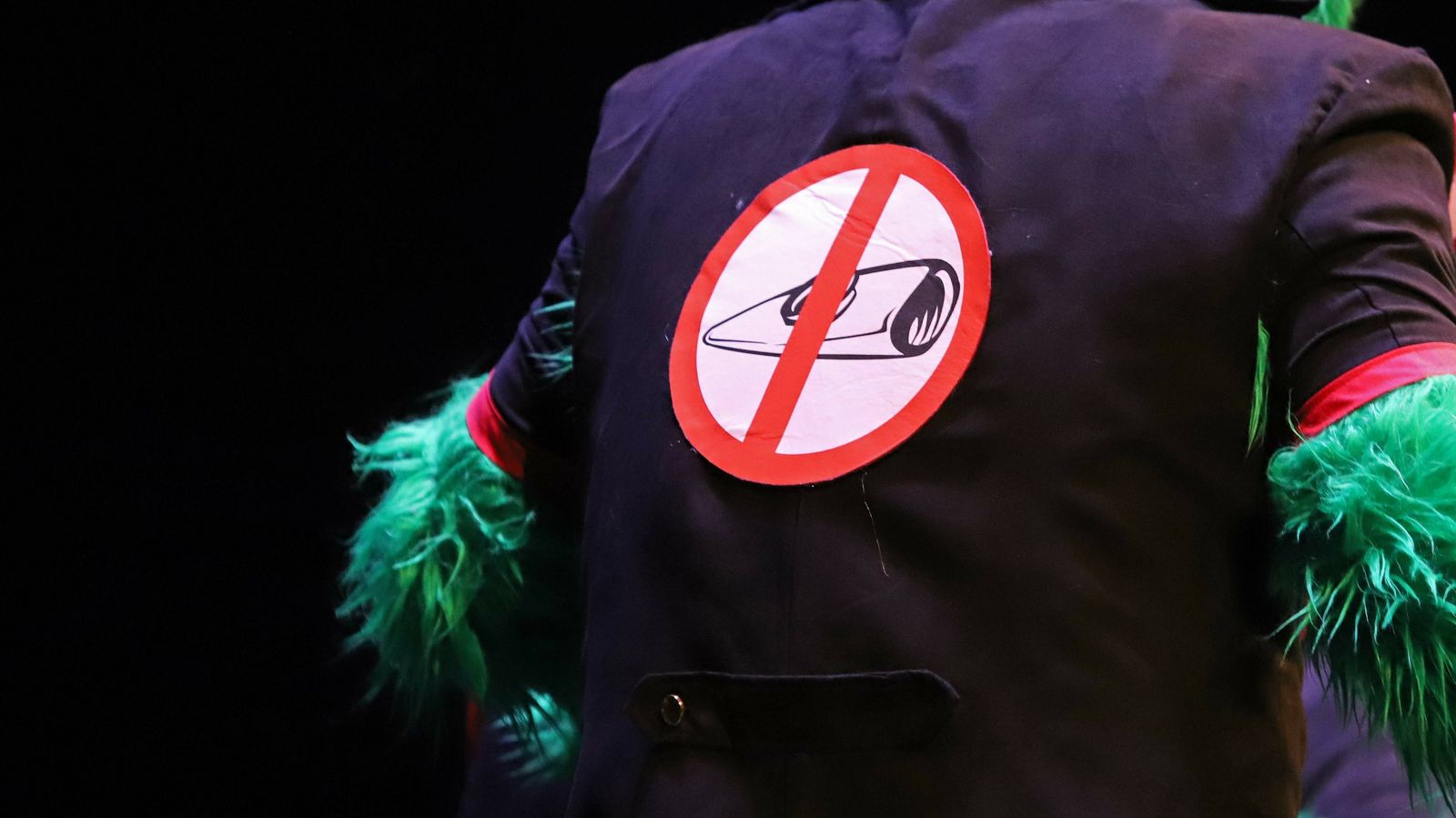 El Gring 'Pesadilla antes de Carnaval'. Chirigota de La Línea