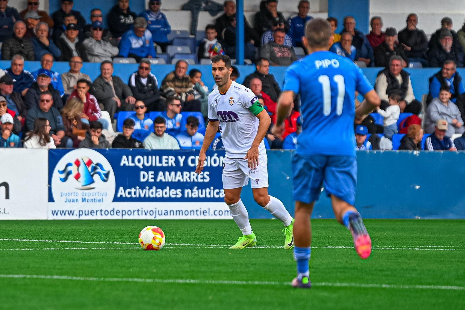 Javi Moyano, autor del tanto del conjunto blanco.