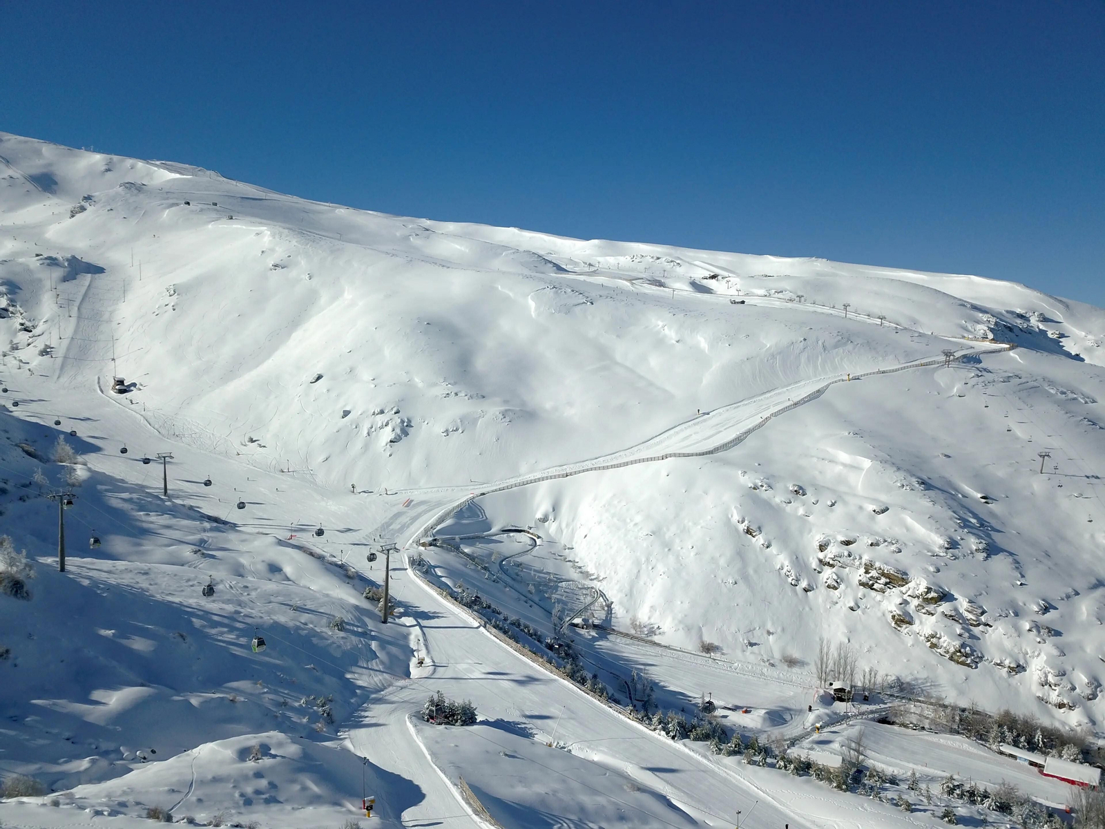 Fotos: así de espectacular está Sierra Nevada tras las últimas nieves