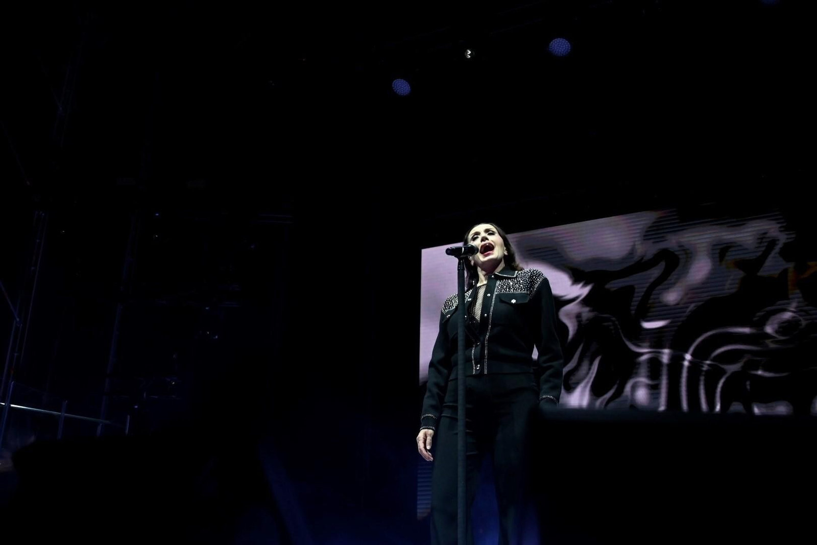 Las mejores imágenes del concierto de Luz Casal en Córdoba