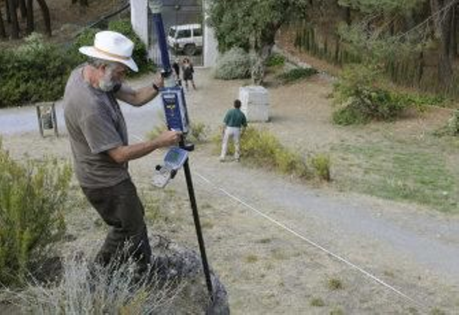 Los expertos cercan el parque García Lorca y prolongan 'sine die' la búsqueda de fosas