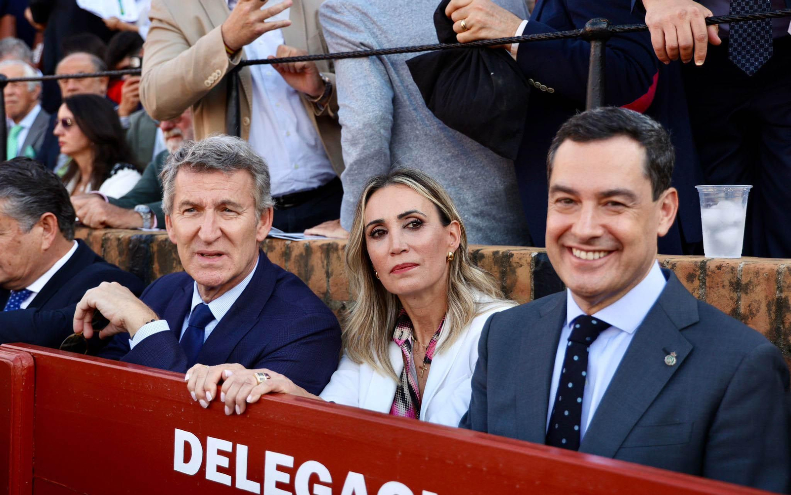 25 Núñez Feijoo, Cristina Sánchez, Juanma Moreno.jpg