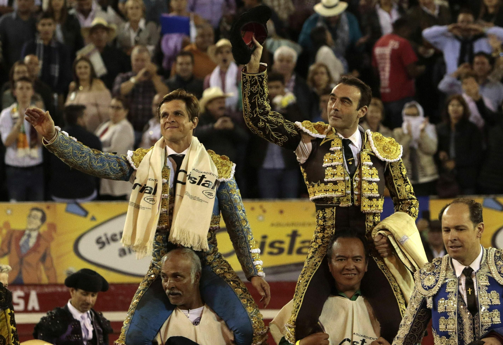 El Juli y Enrique Ponce salen a hombros la pasada temporada.