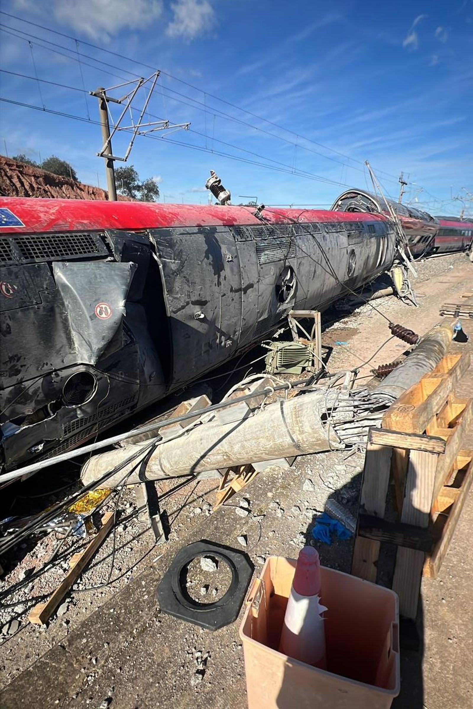 Así han quedado los trenes siniestrados en Adamuz
