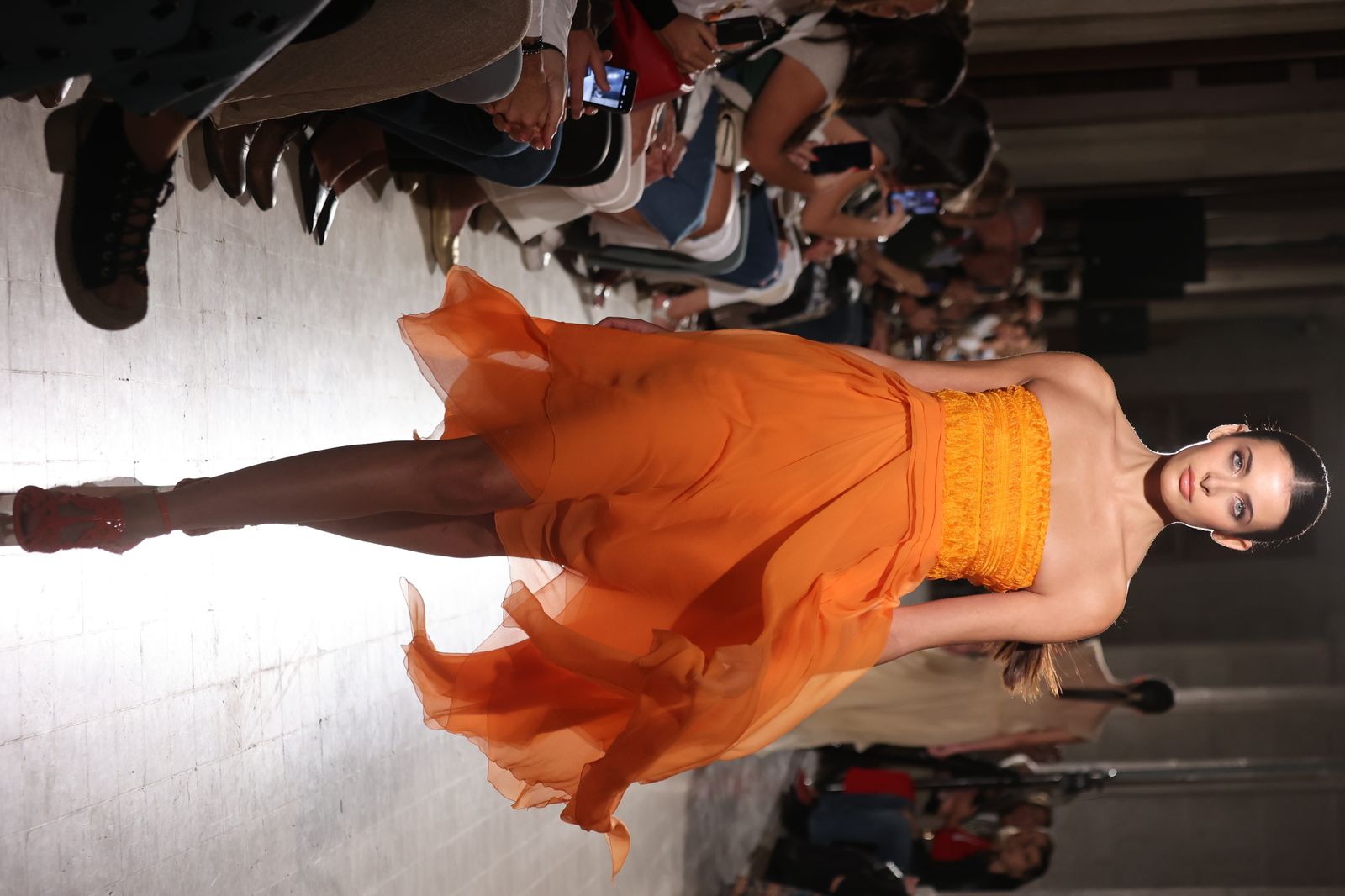 Así ha sido la primera jornada de la pasarela de novia e invitada SIQ 2023, en imágenes