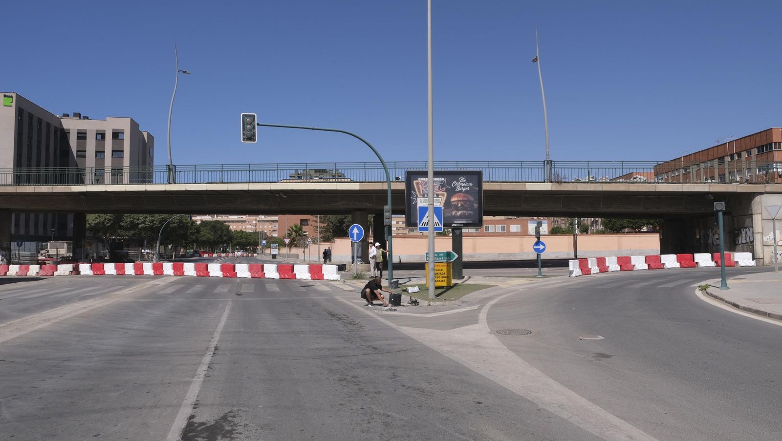 Corte de la Avenida de Montserrat por las obras del soterramiento del AVE, en imágenes