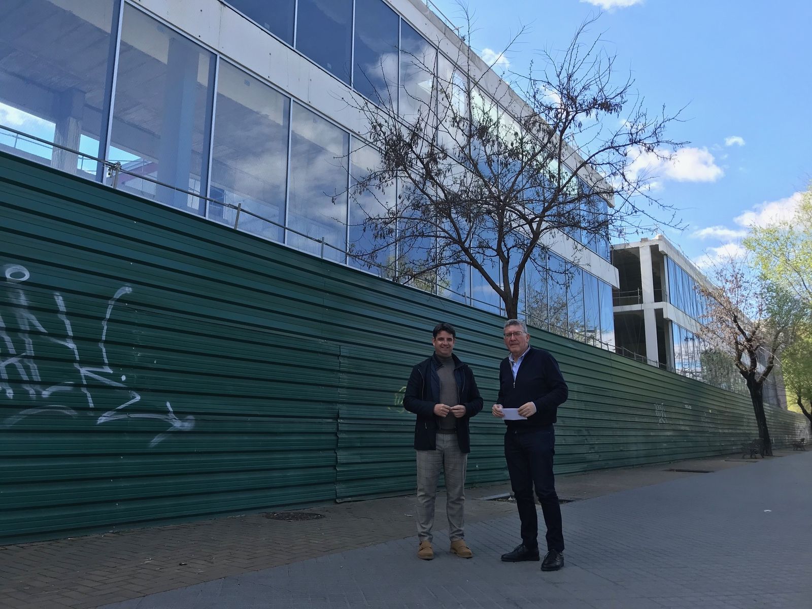 Pedro García y Emilio García, en la Biblioteca del Estado.