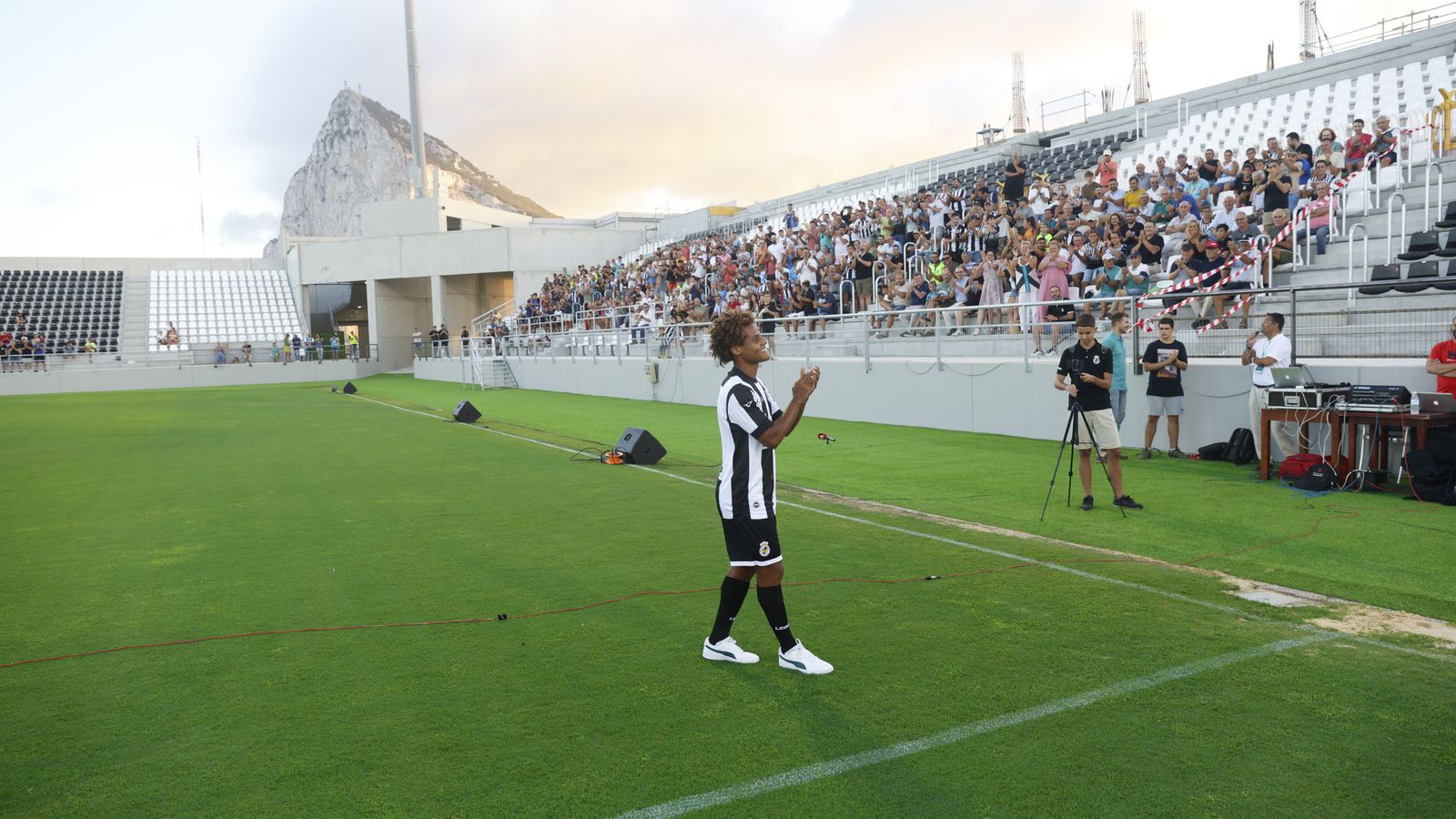 Las fotos de la presentación de la Balona en el nuevo estadio