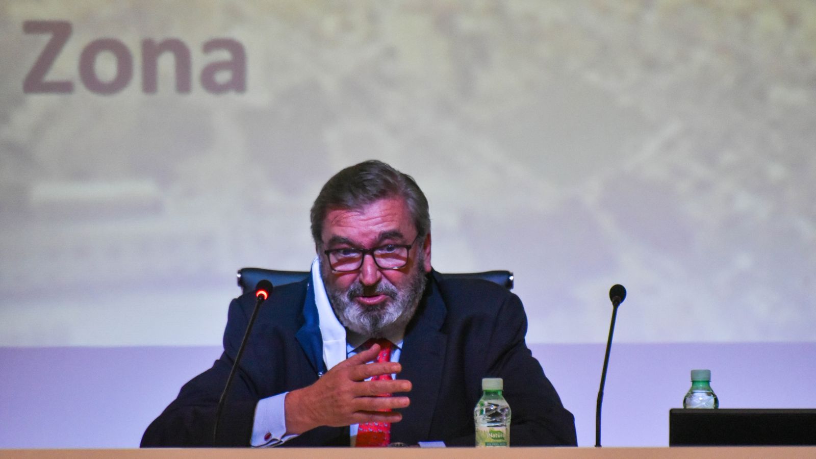 Fotos de la reunión del secretario de estado para la UE y los aalcaldes del Campo de Gibraltar