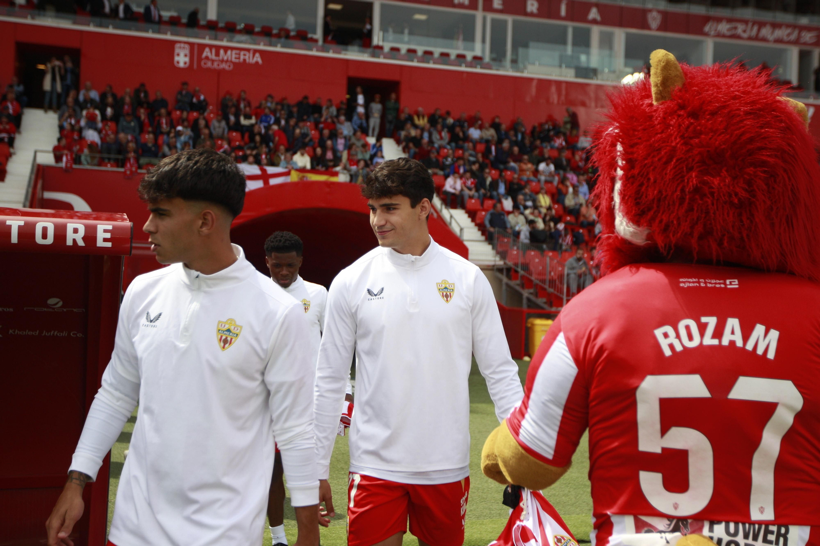Las mejores imágenes del partido de fútbol U.D. Almería-Villarreal C.F.