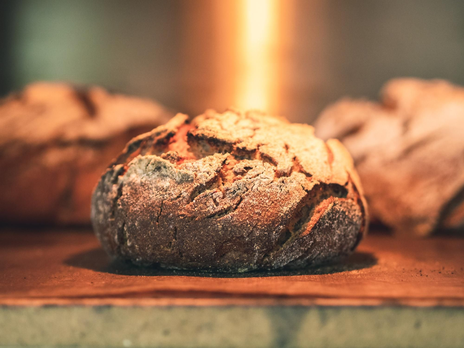 Los establecimientos usan hornos de suela refractaria de piedra