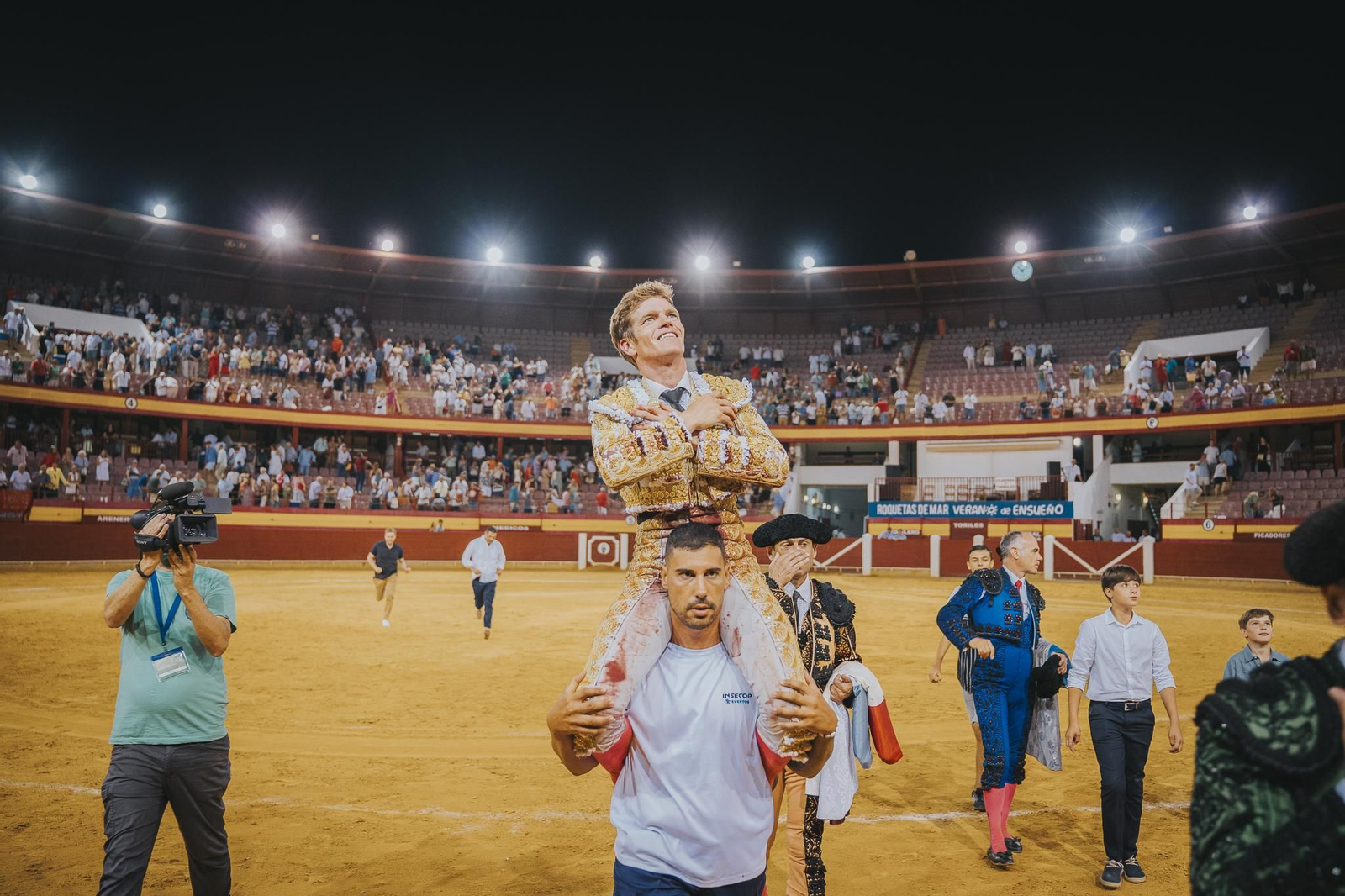 La segunda tarde de toros de la feria de Santa Ana de Roquetas, en imágenes