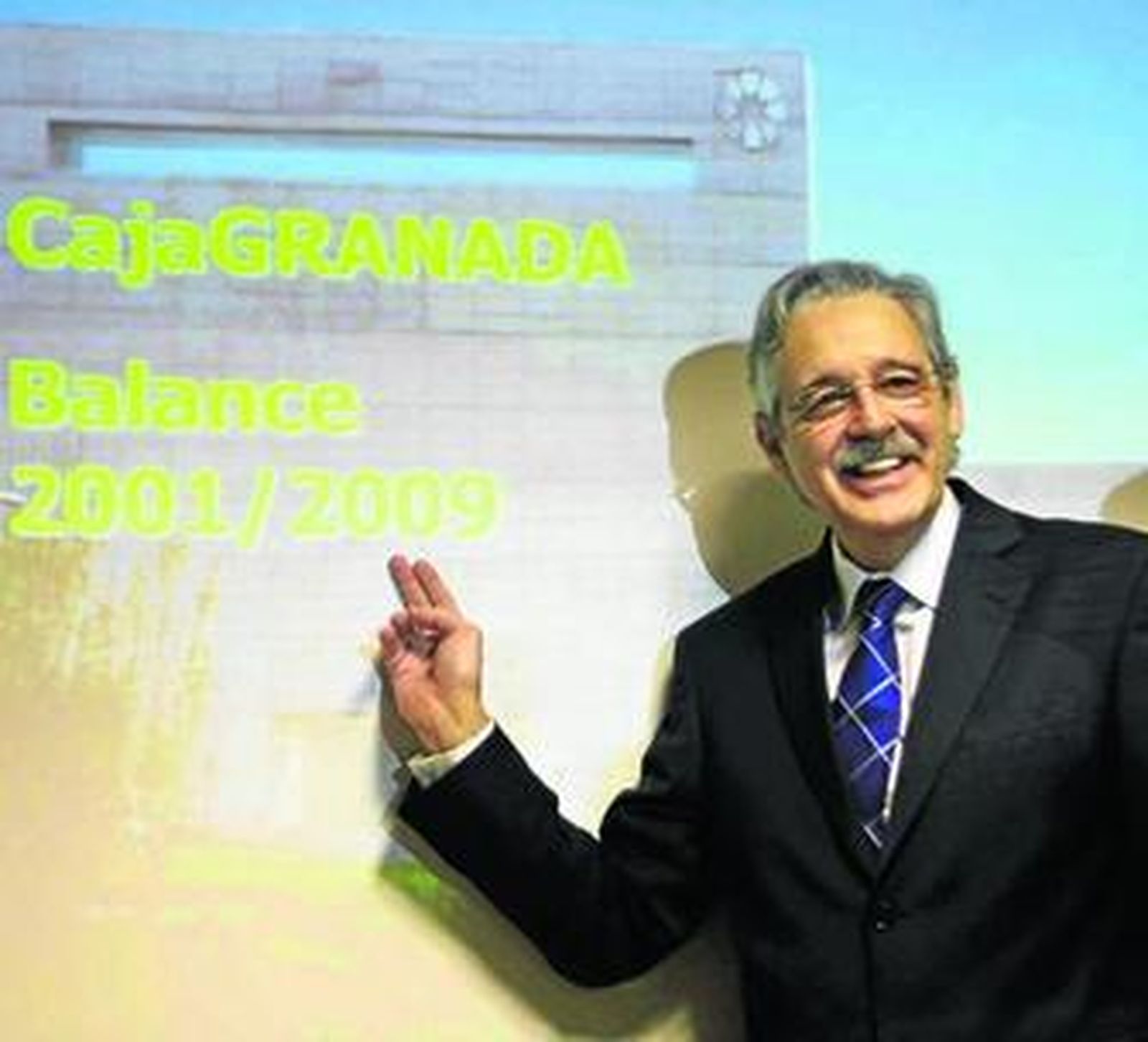 Antonio María Claret recibe la Medalla de Oro de la caja