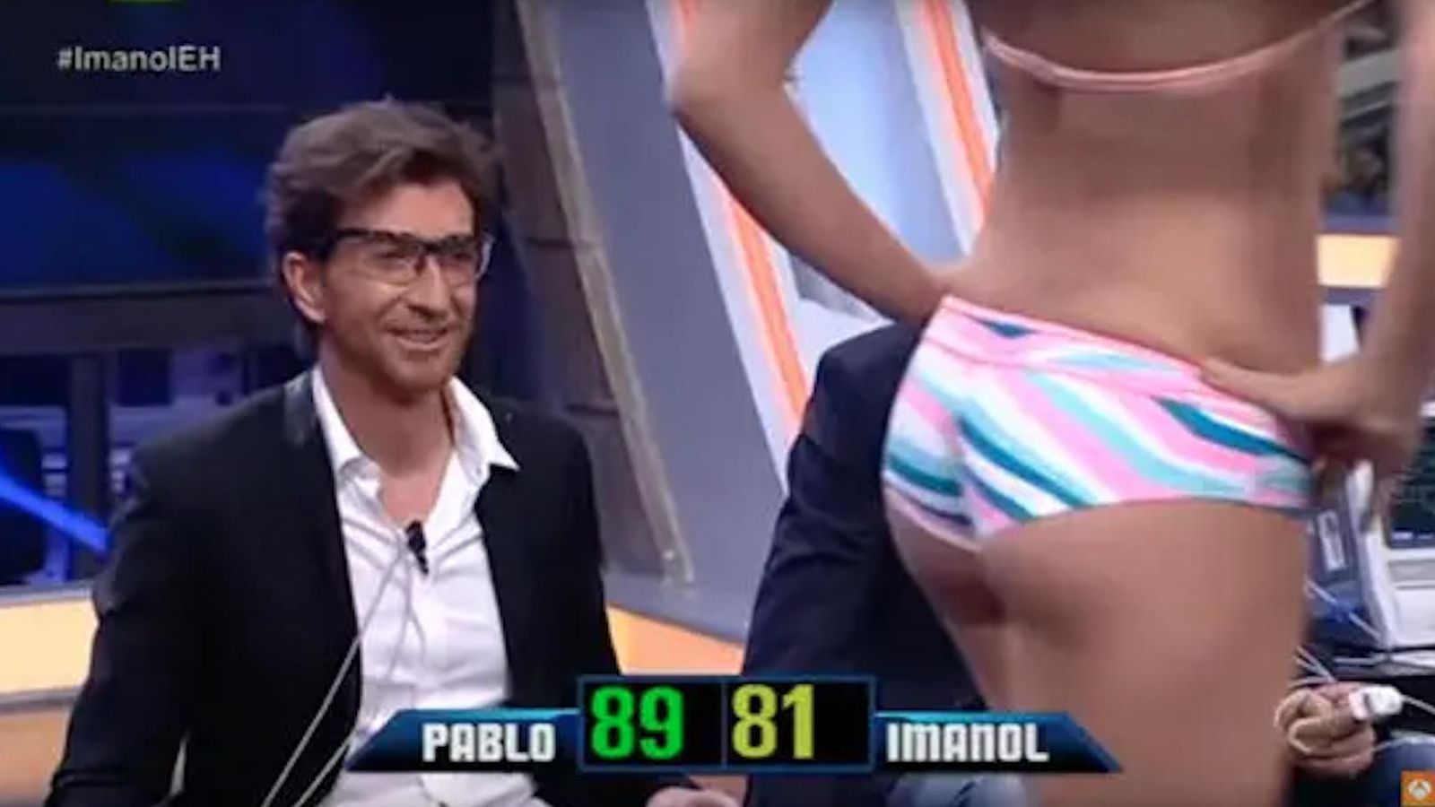Pablo Motos mide sus pulsaciones mientras mujeres en bikini pasean delante de él (pero no es machista)