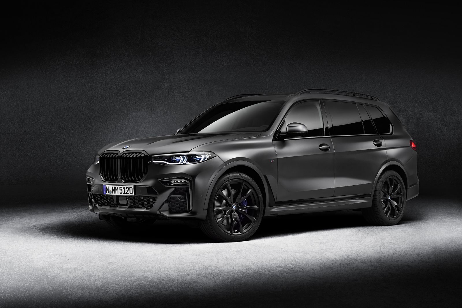 BMW X7 Edition Dark Shadow, un SUV de lujo todo efectismo