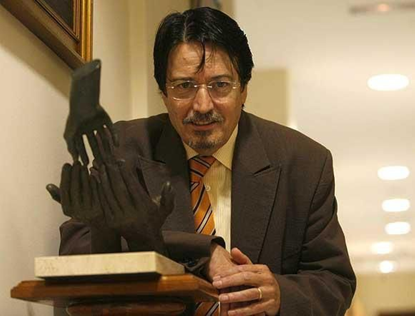 "Si se vende una casa a la semana, nos damos con un canto en los dientes"