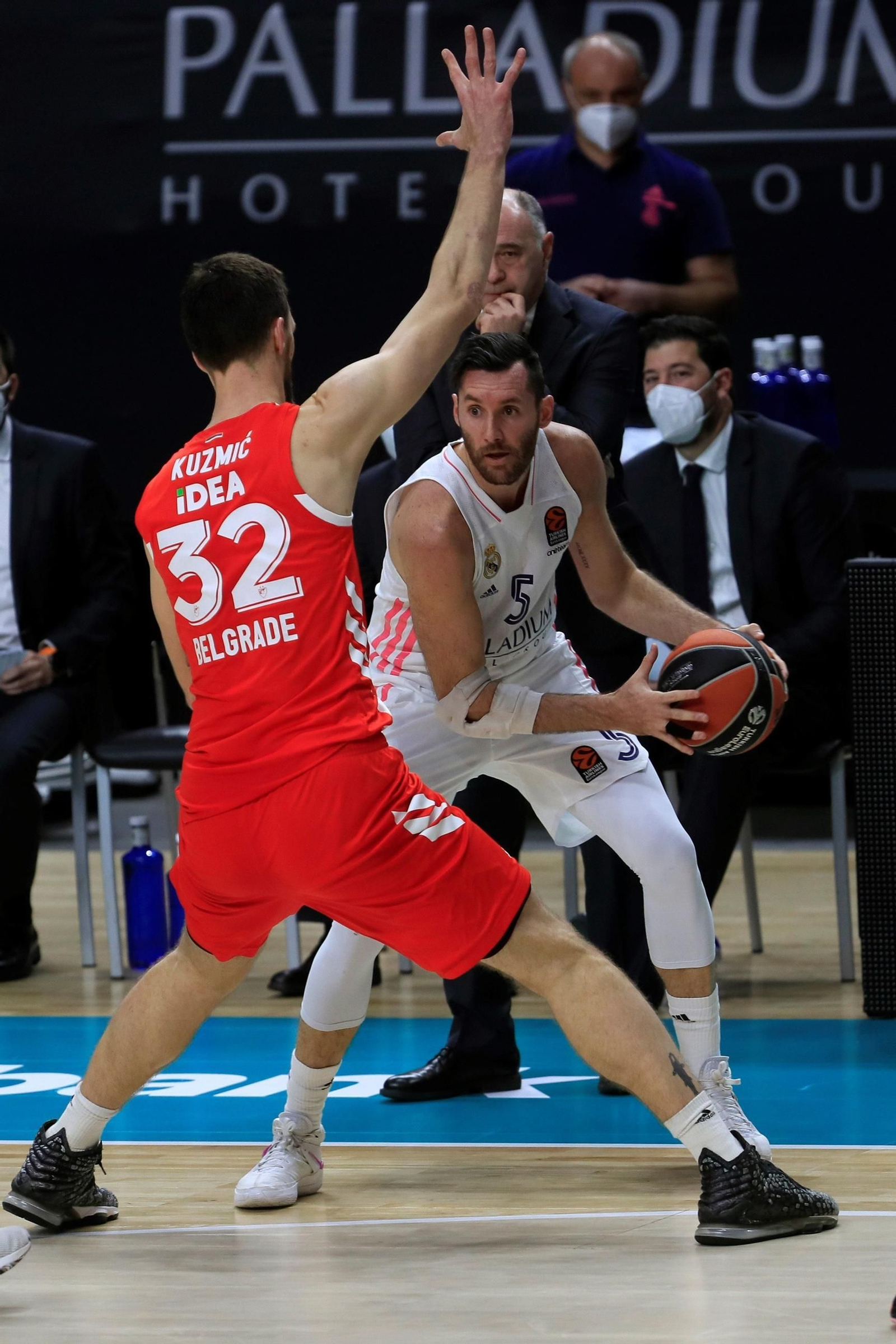 La carrera de Ognjen Kuzmic, en fotos