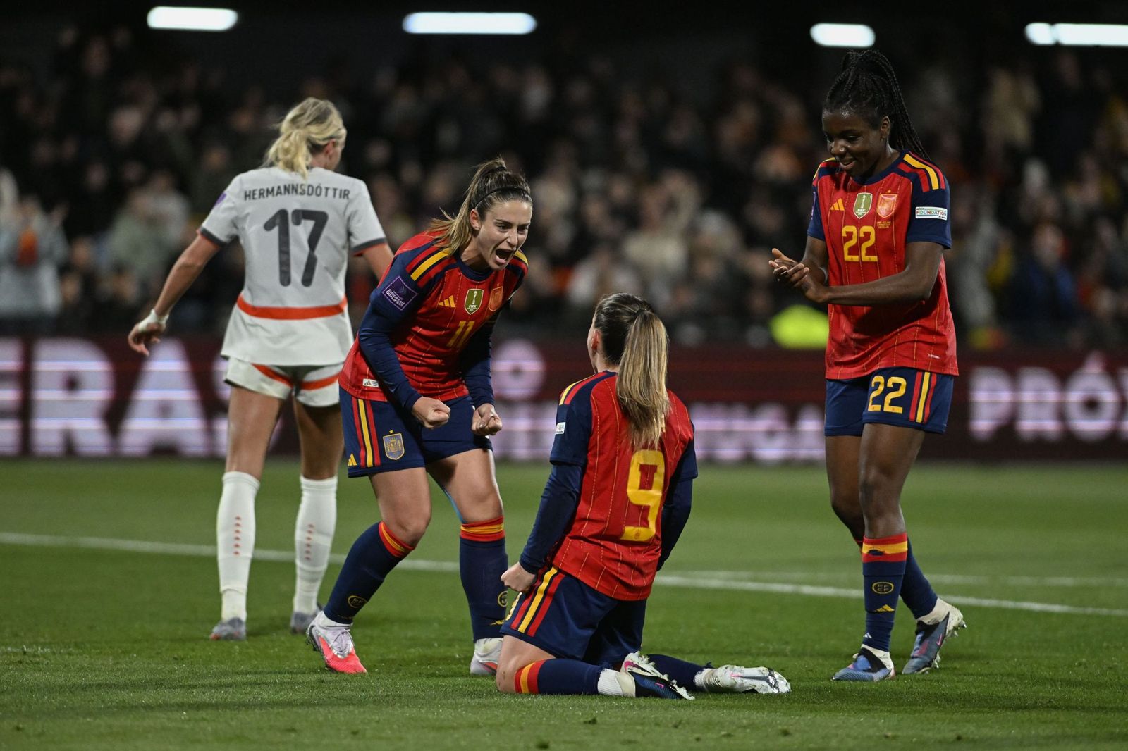 Las fotos del España-Islandia de fútbol femenino