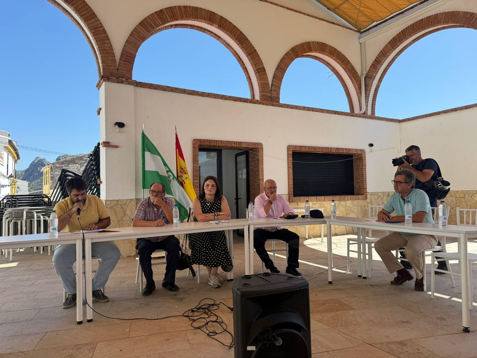 Pleno celebrado en asencia de los concejales que habían firmado la moción de censura.