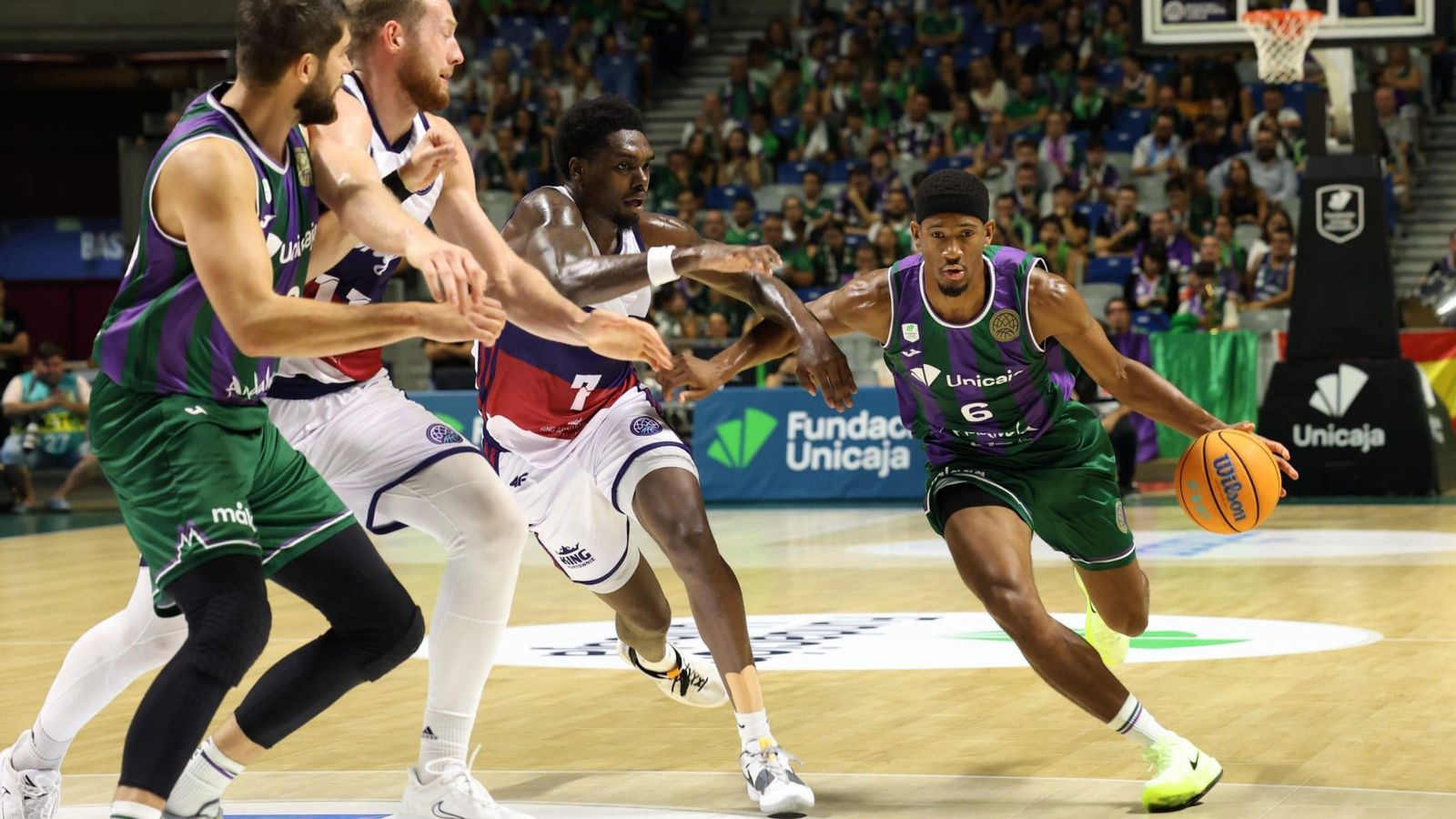 Las mejores fotos del Unicaja-King Szczecin de la BCL