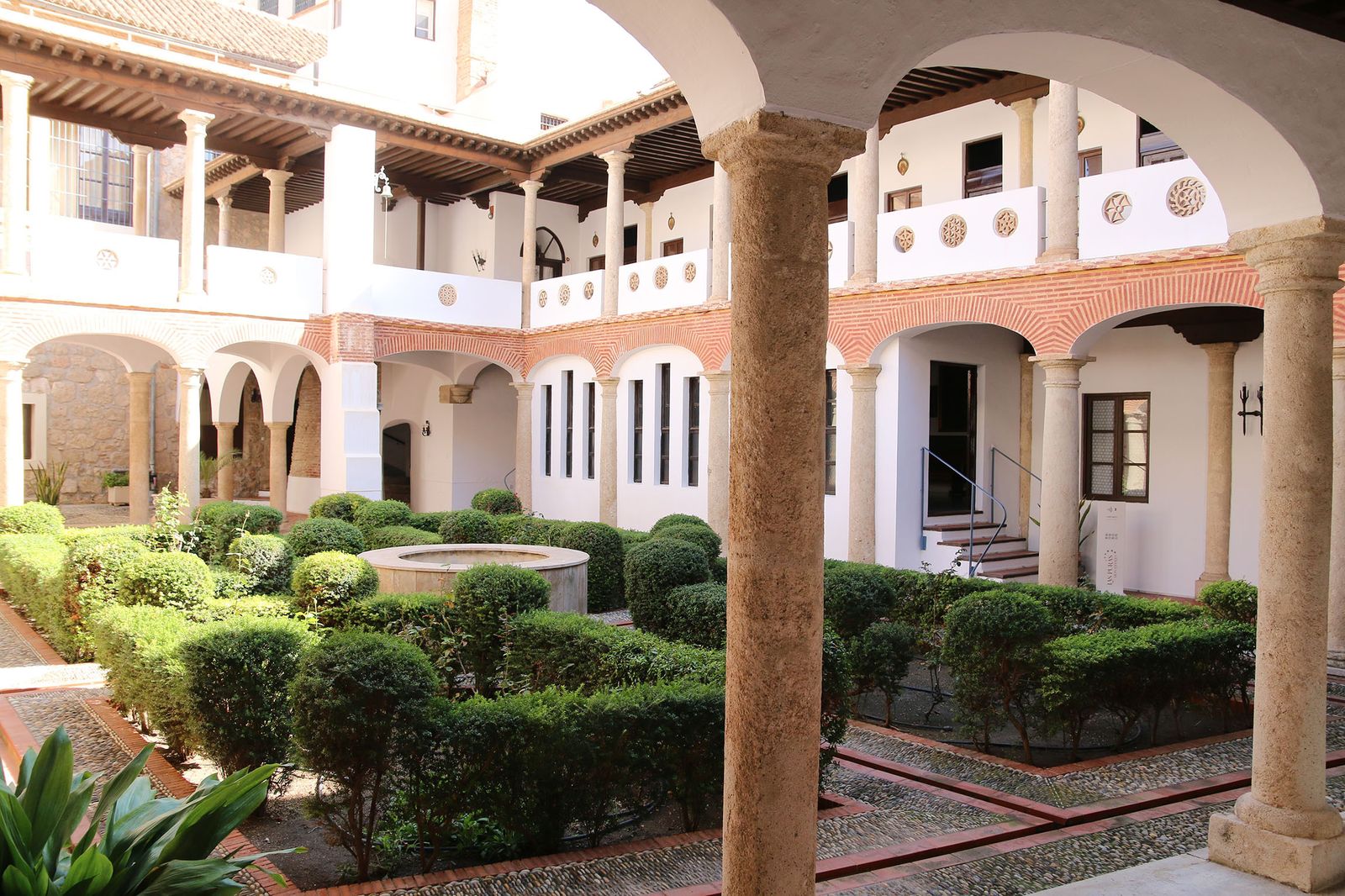 Claustro sur del convento de Las Puras