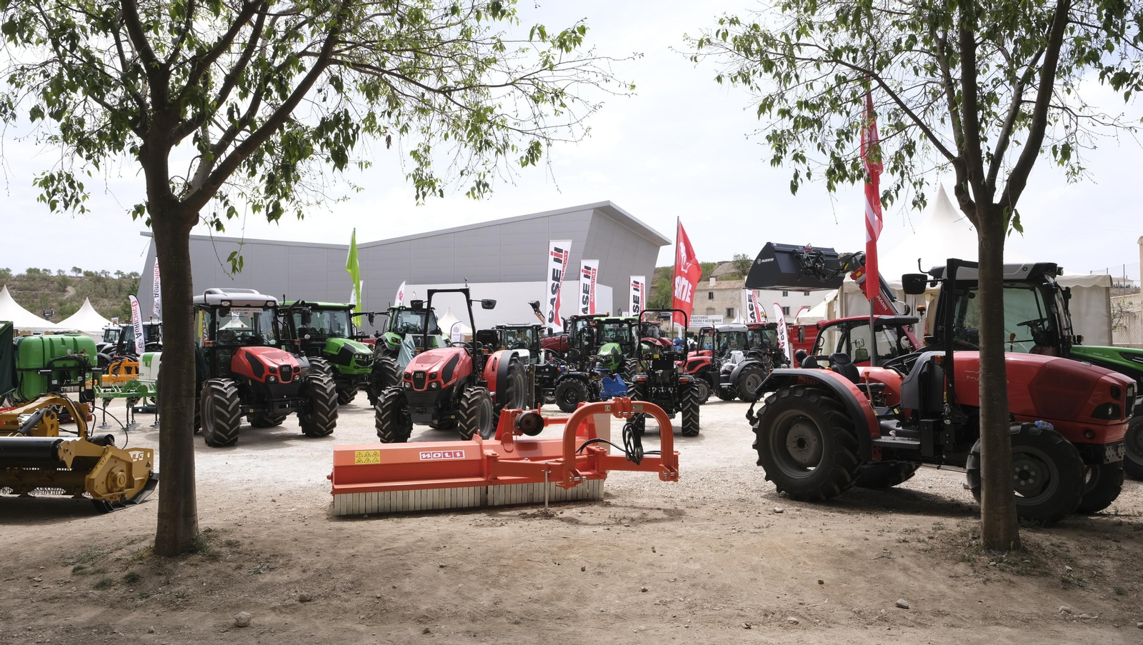 Imágenes de la Terracultura Chirivel 2023, feria de agricultura y maquinaria