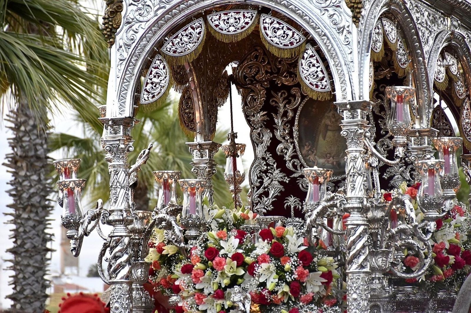 La Hermandad del Rocío de Villamanrique bendecirá la carreta de plata tras su restauración