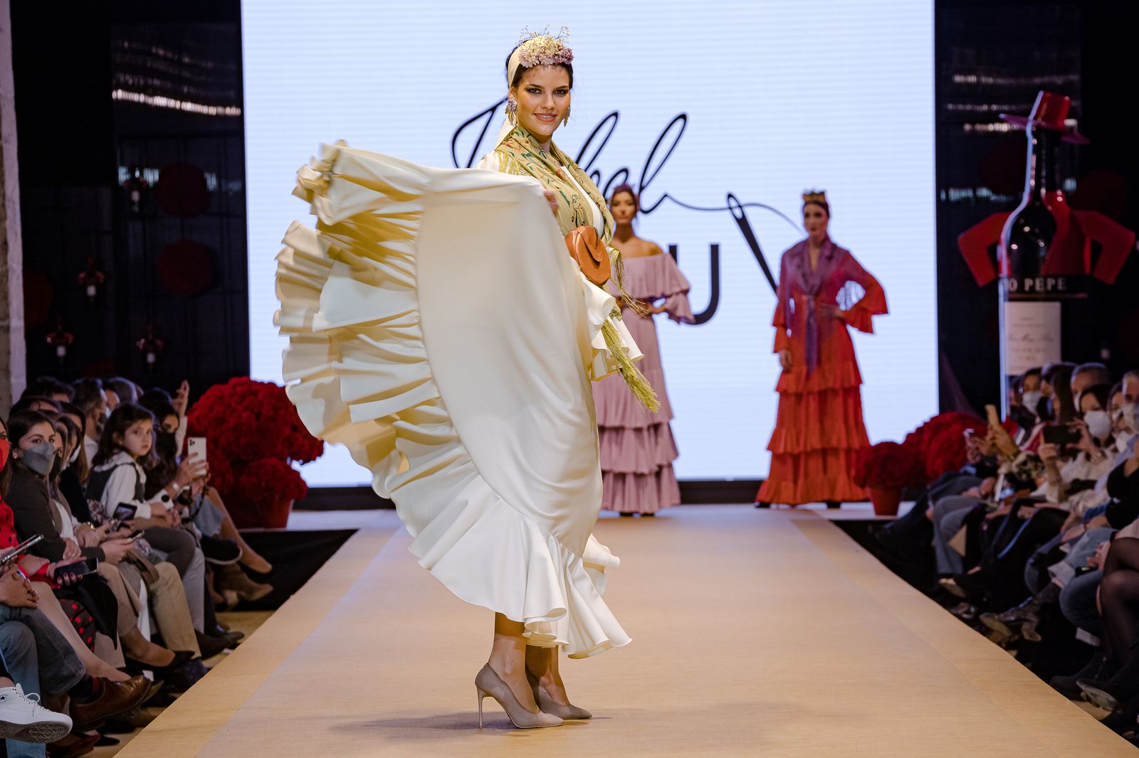 El desfile de Isabel Avedú, Luisa Reyes e Inma Castrejón en la Pasarela Flamenca de Jerez, todas las fotos