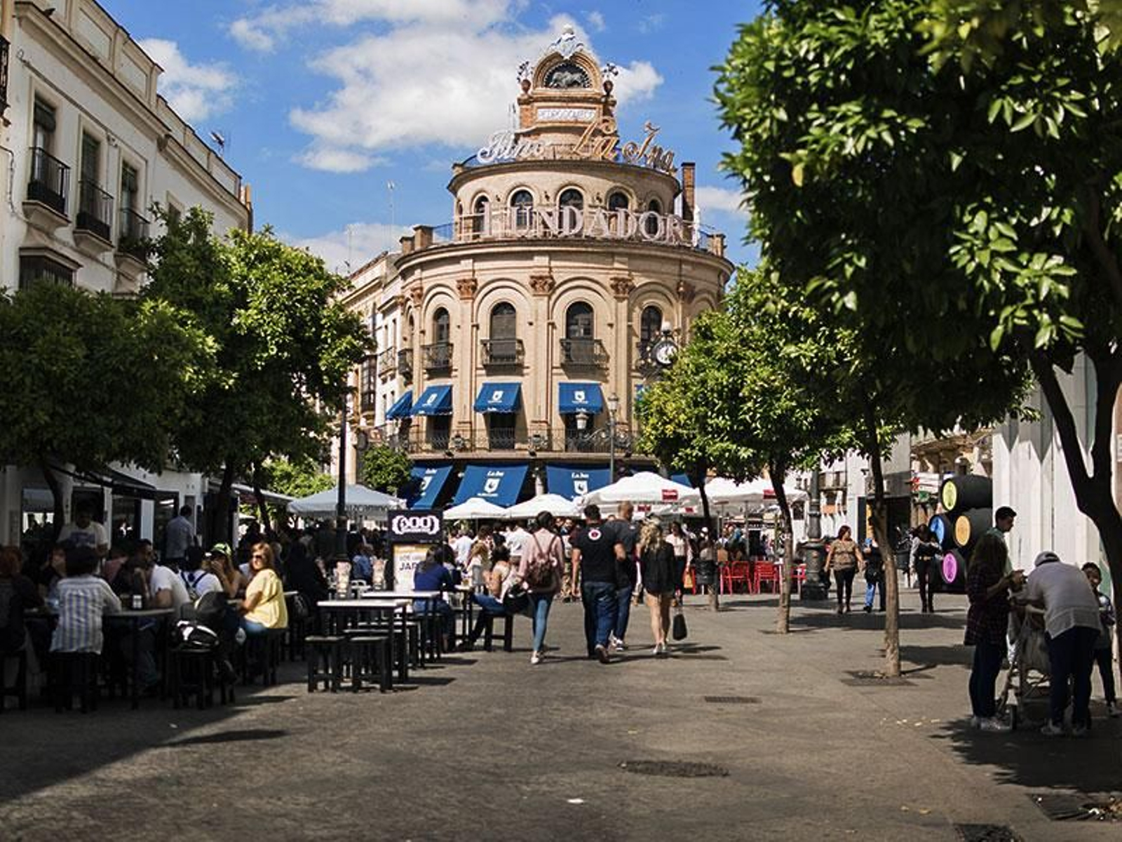 Zonas y monumentos clave del centro que debes conocer si vas a visitar Jerez durante el fin de semana de las motos