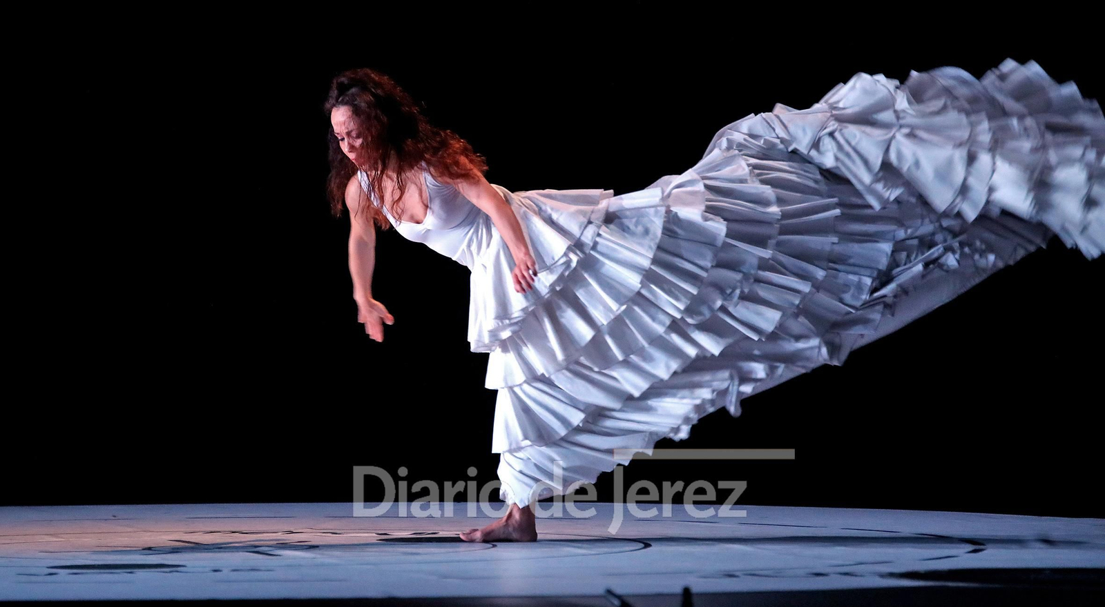 Imágenes del espectáculo 'Un cuerpo infinito' de Olga Pericet