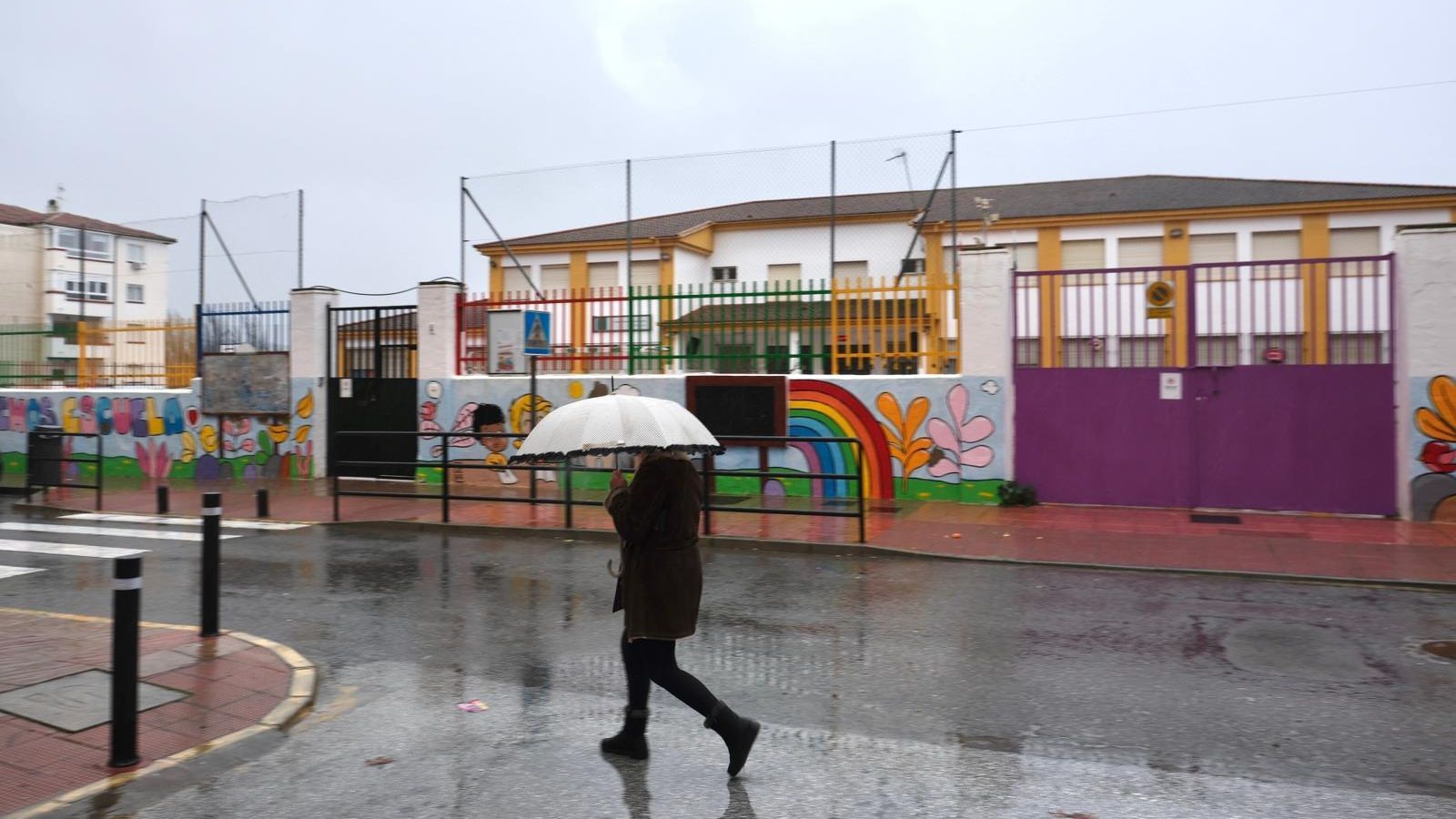 Colegio cerrado por el aviso naranja en Ronda