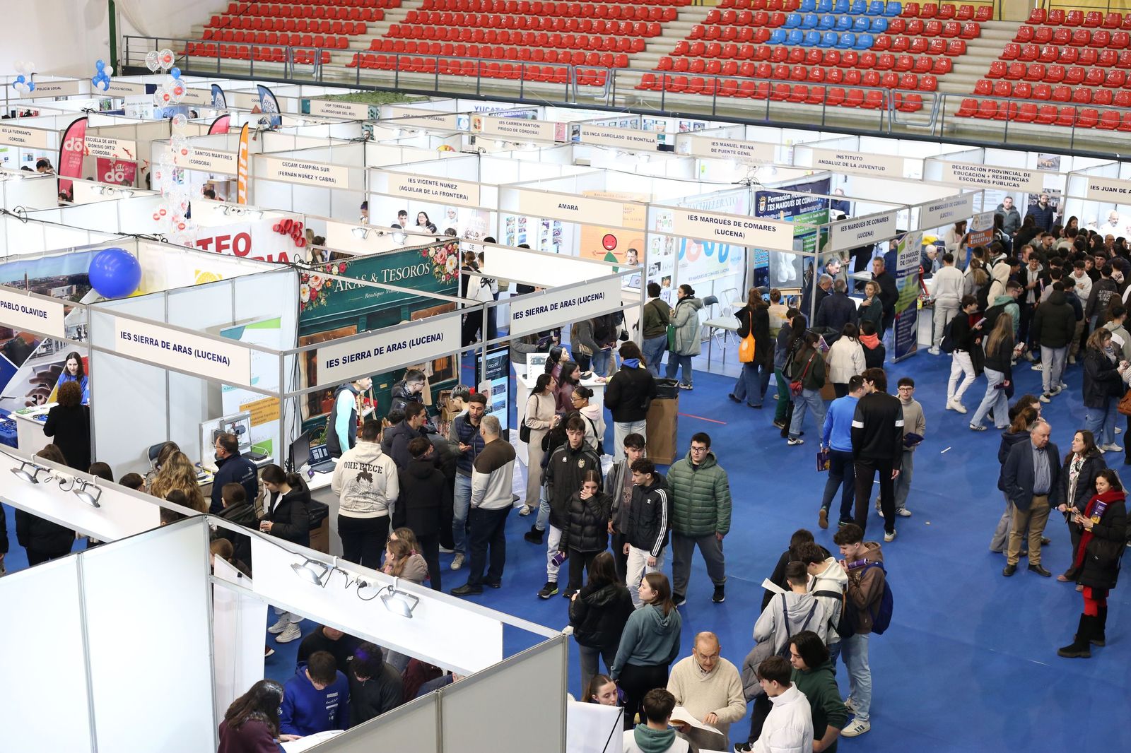 El Salón del Estudiante de Lucena, en imágenes