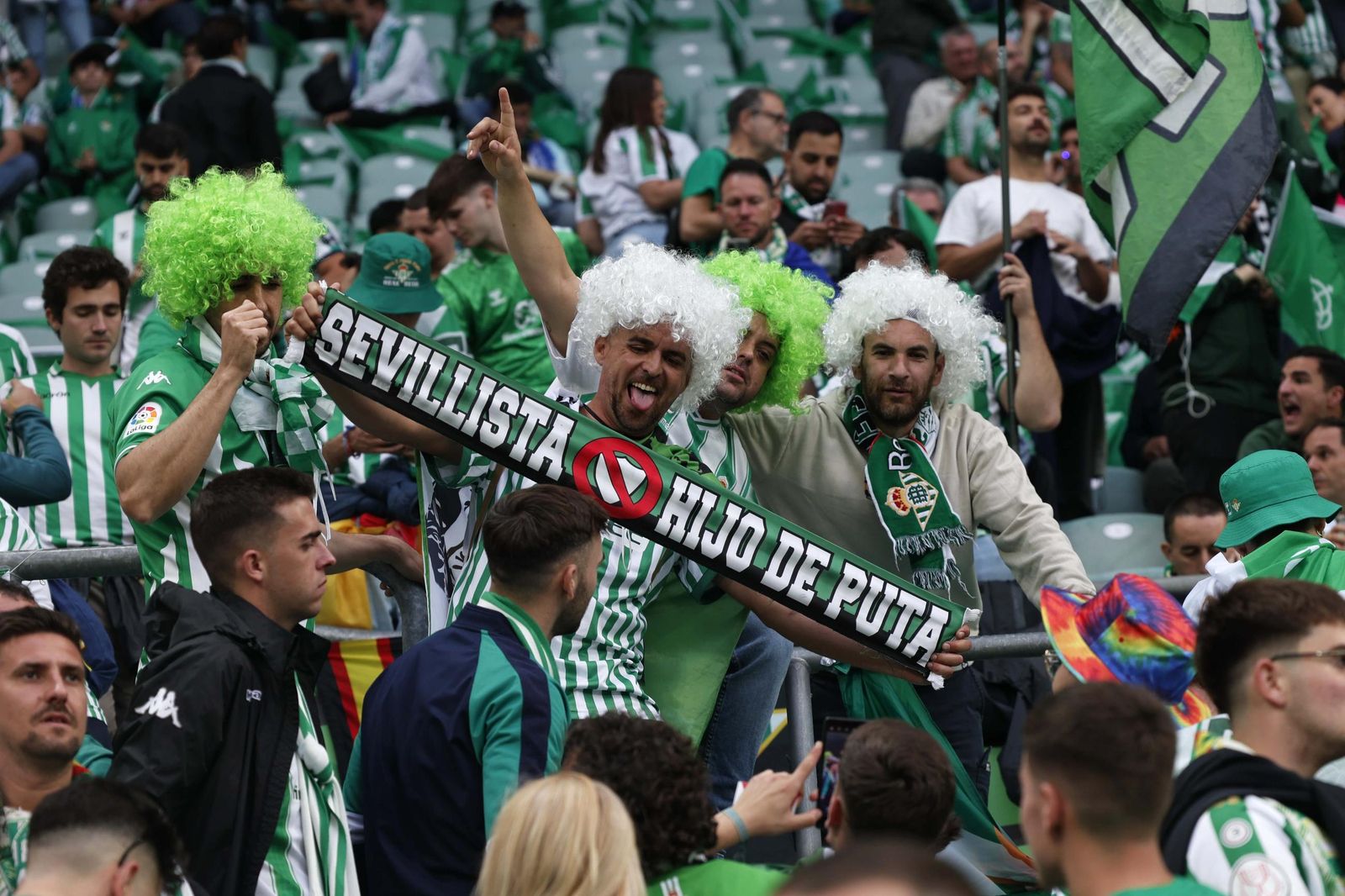 La afición del Betis en la final de la Conference League