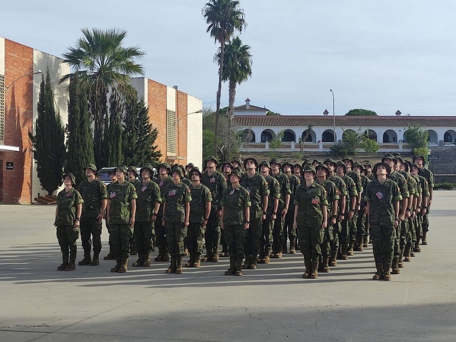 Presentación de los nuevos aspirantes a soldados en el CEFOT de San Fernado.