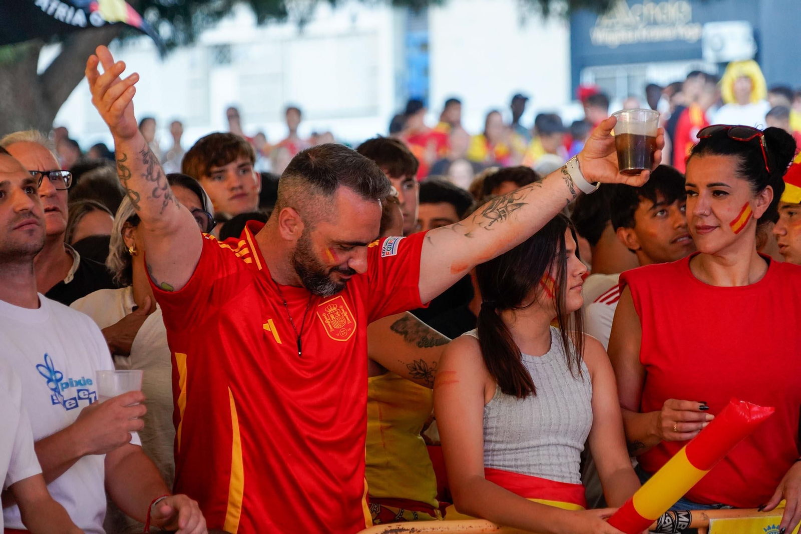 Imágenes del ambiente durante la final de la Eurocopa entre España e Inglaterra Imágenes del ambiente durante la final de la Eurocopa entre España e Inglaterra