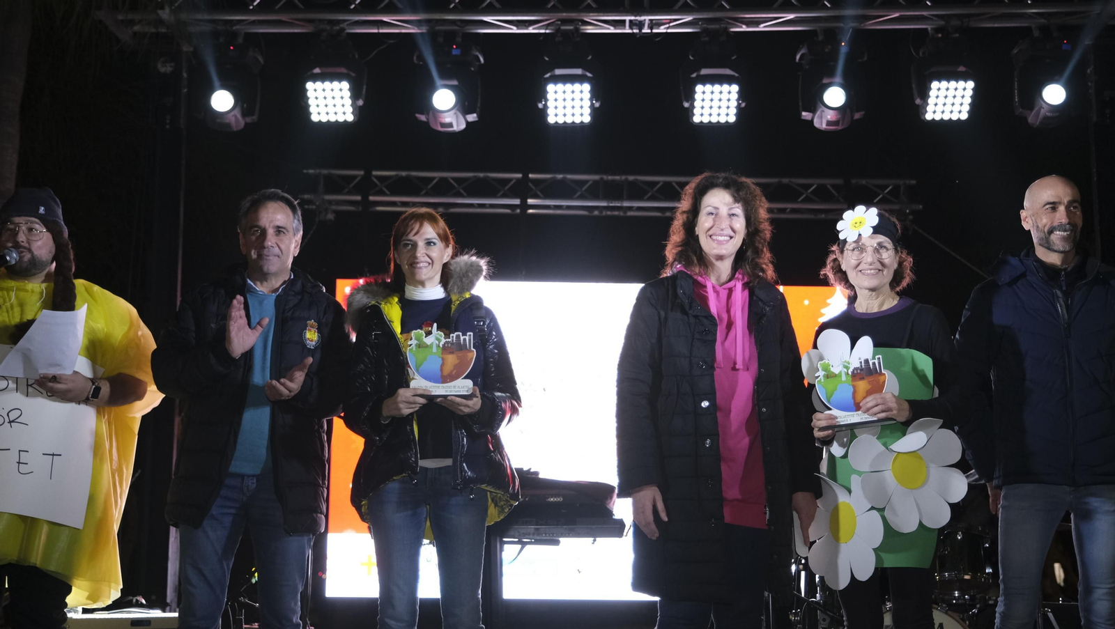 Imágenes de la XIV edición de la San Silvestre de Almería