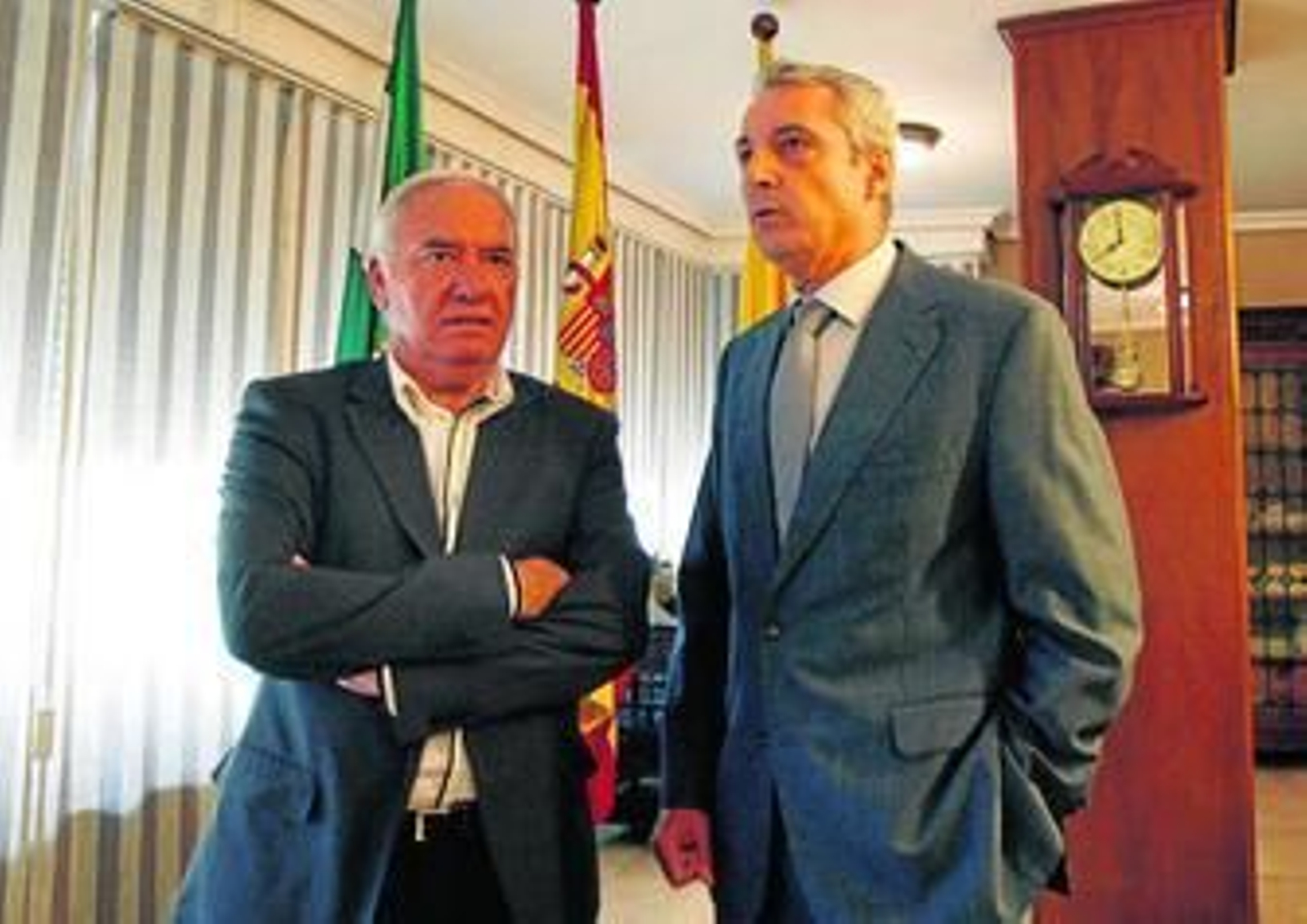 Florentino Pérez y Manuel Montero, ayer, en la sede del Colegio de Médicos.