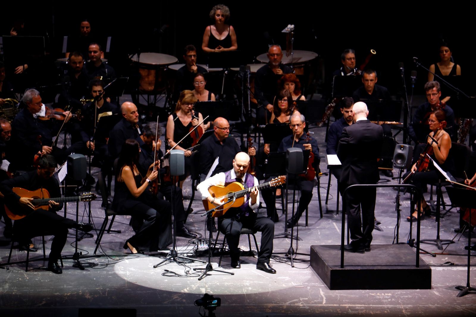 El Festival de la Guitarra de Córdoba abre con un homenaje a Manolo Sanlúcar, en imágenes