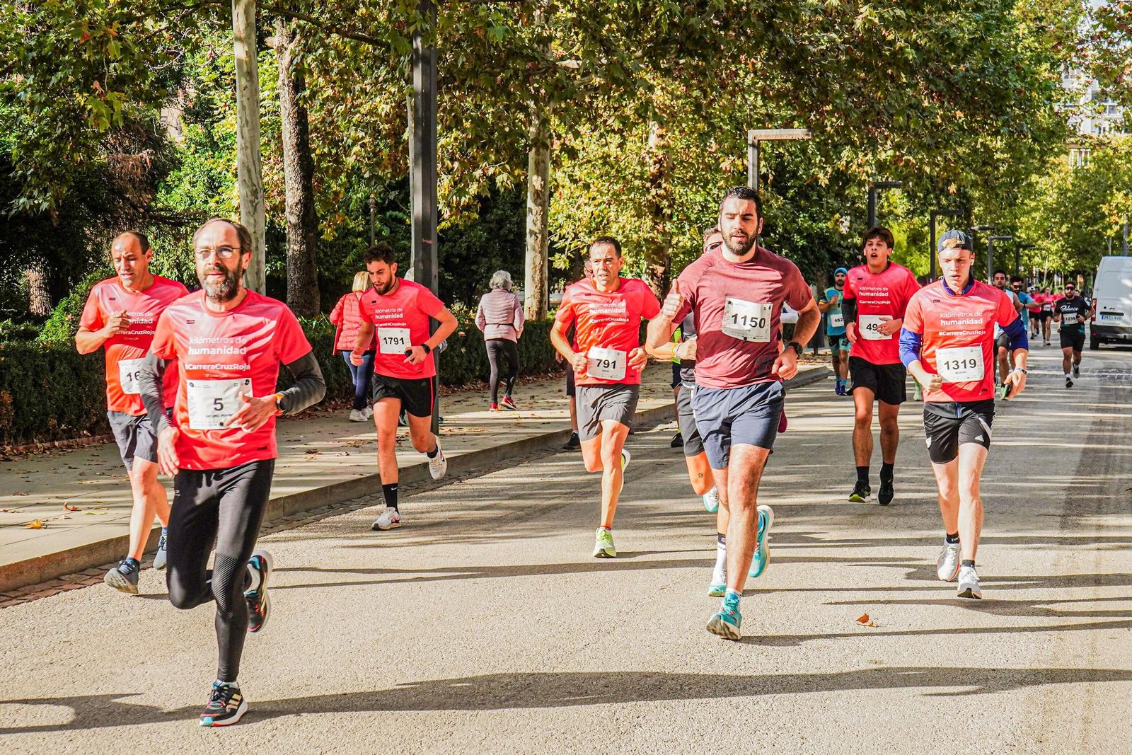 Las imágenes de la Carrera de la Cruz Roja en Granada