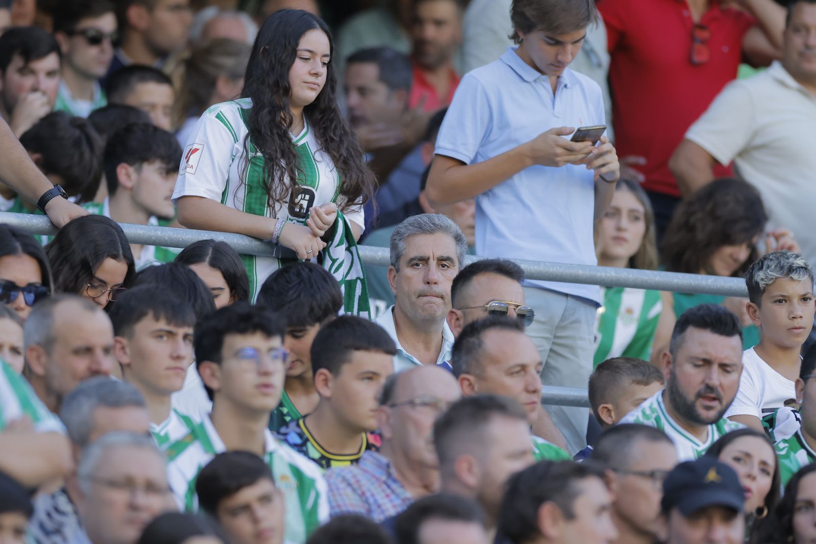 Búscate en las fotos del Betis-Cádiz