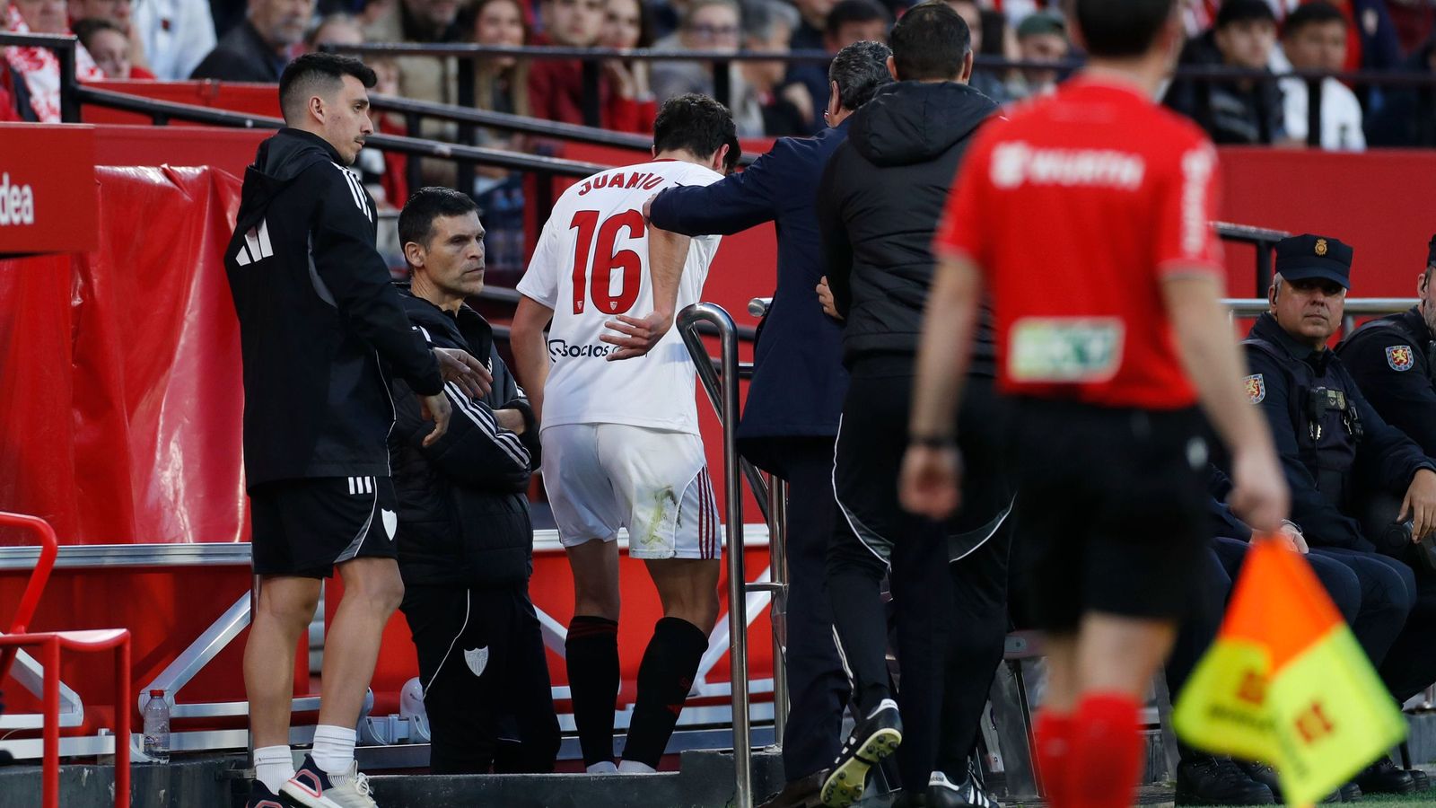 Momento en el que Juanlu se marchó expulsado