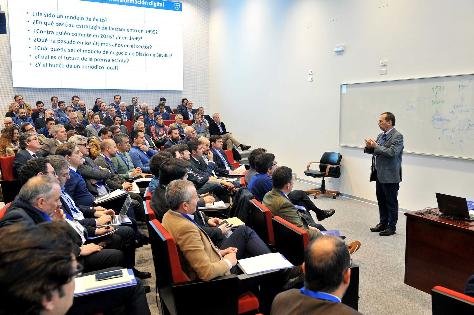 El director de 'Diario de Sevilla', José Antonio Carrizosa, en el Instituto San Telmo.