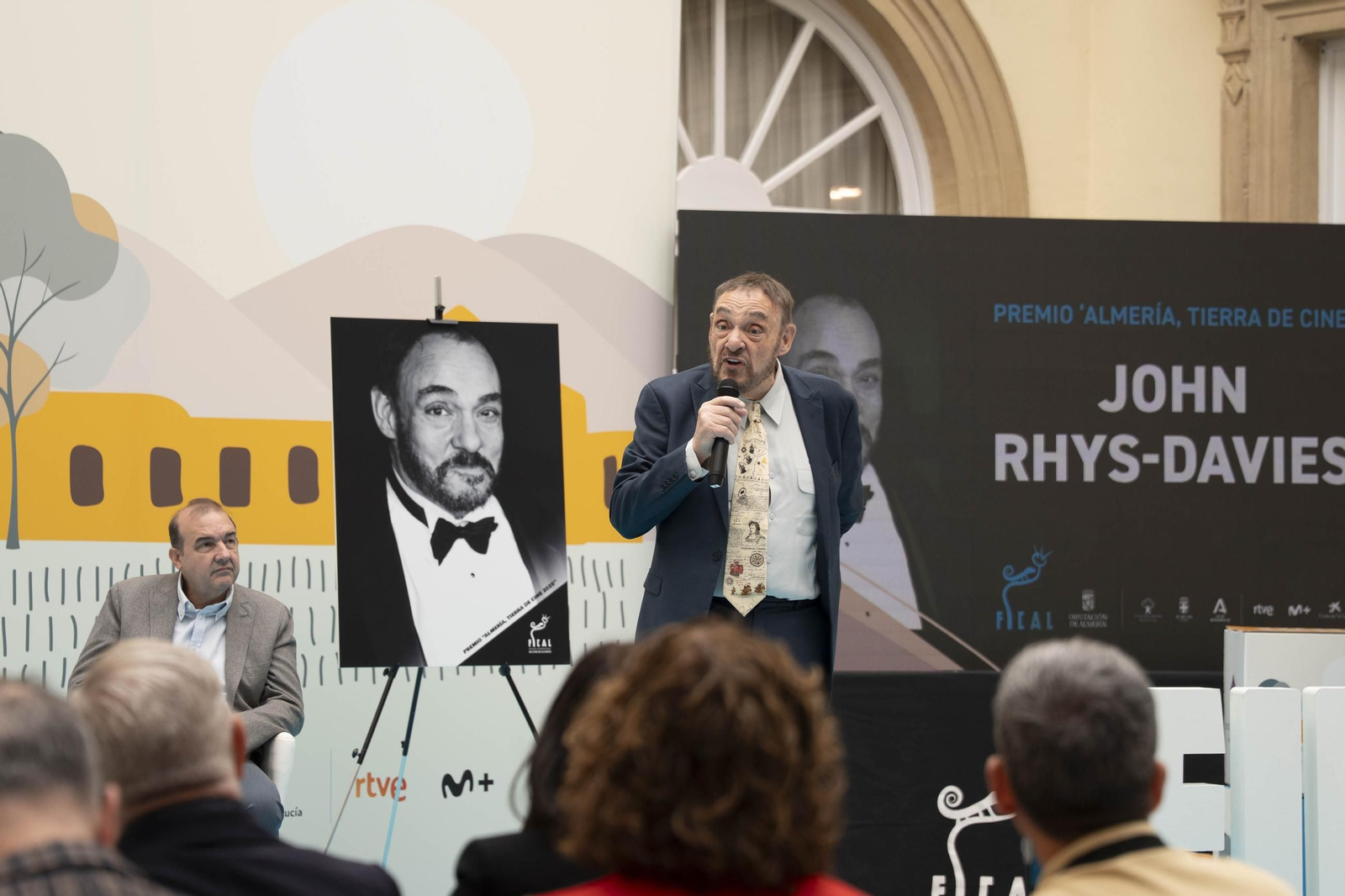 La estrella a JOHN RHYS-DAVIES luce en el paseo de la fama de Almería