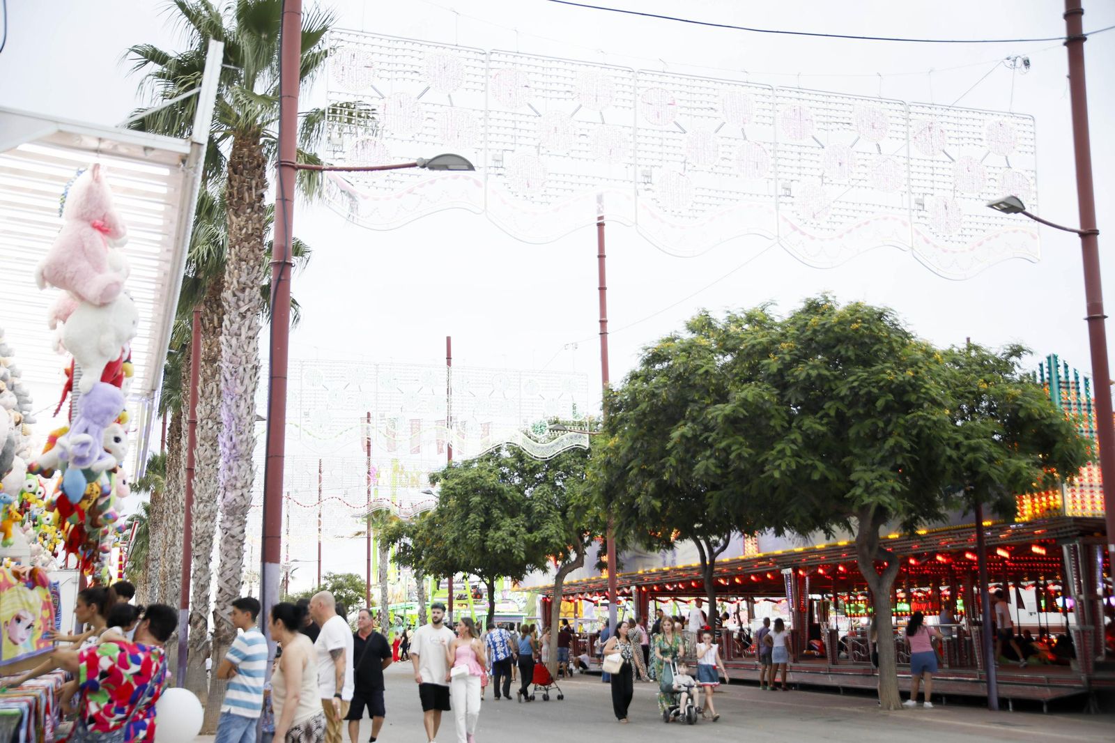 Las imágenes del lunes en la Feria de Almería sin ruidos