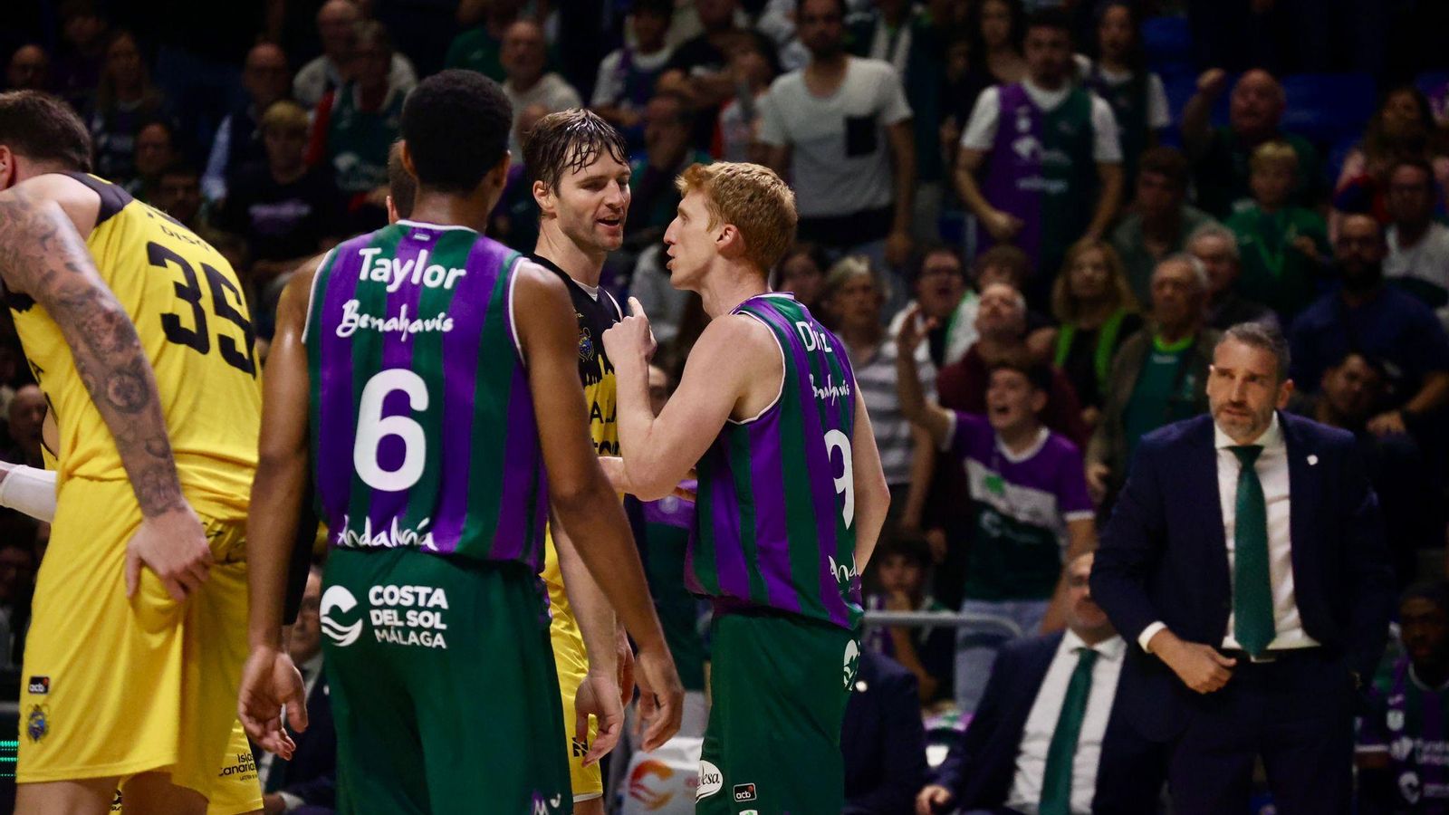 El Unicaja-La Laguna Tenerife, en fotos